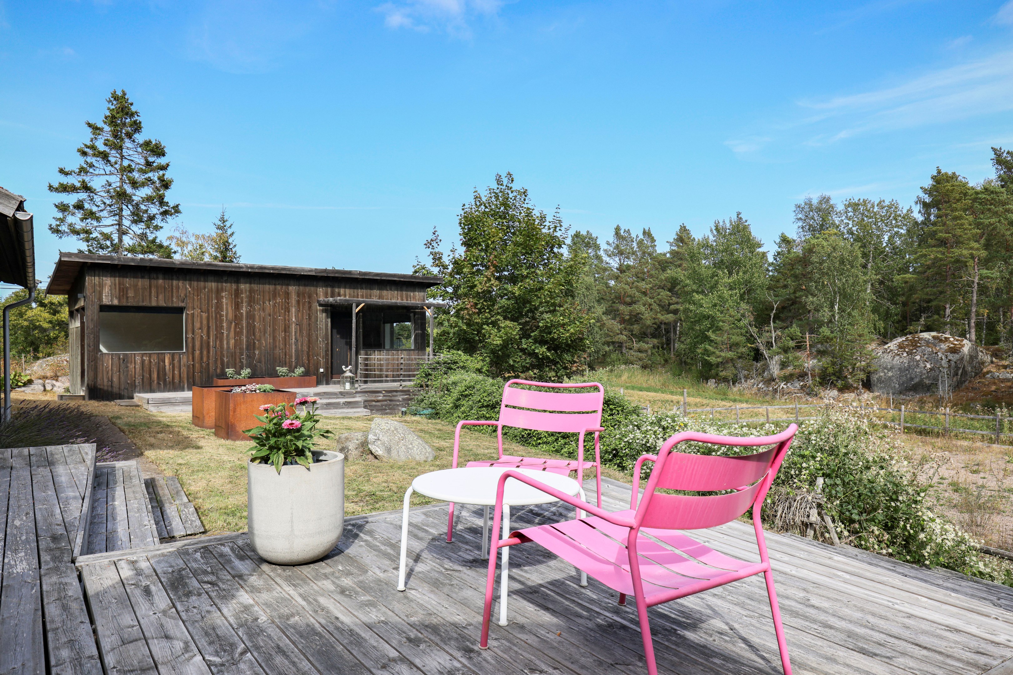 Bostadsbild från Strand 111, Till salu i Gräsö, Östhammar