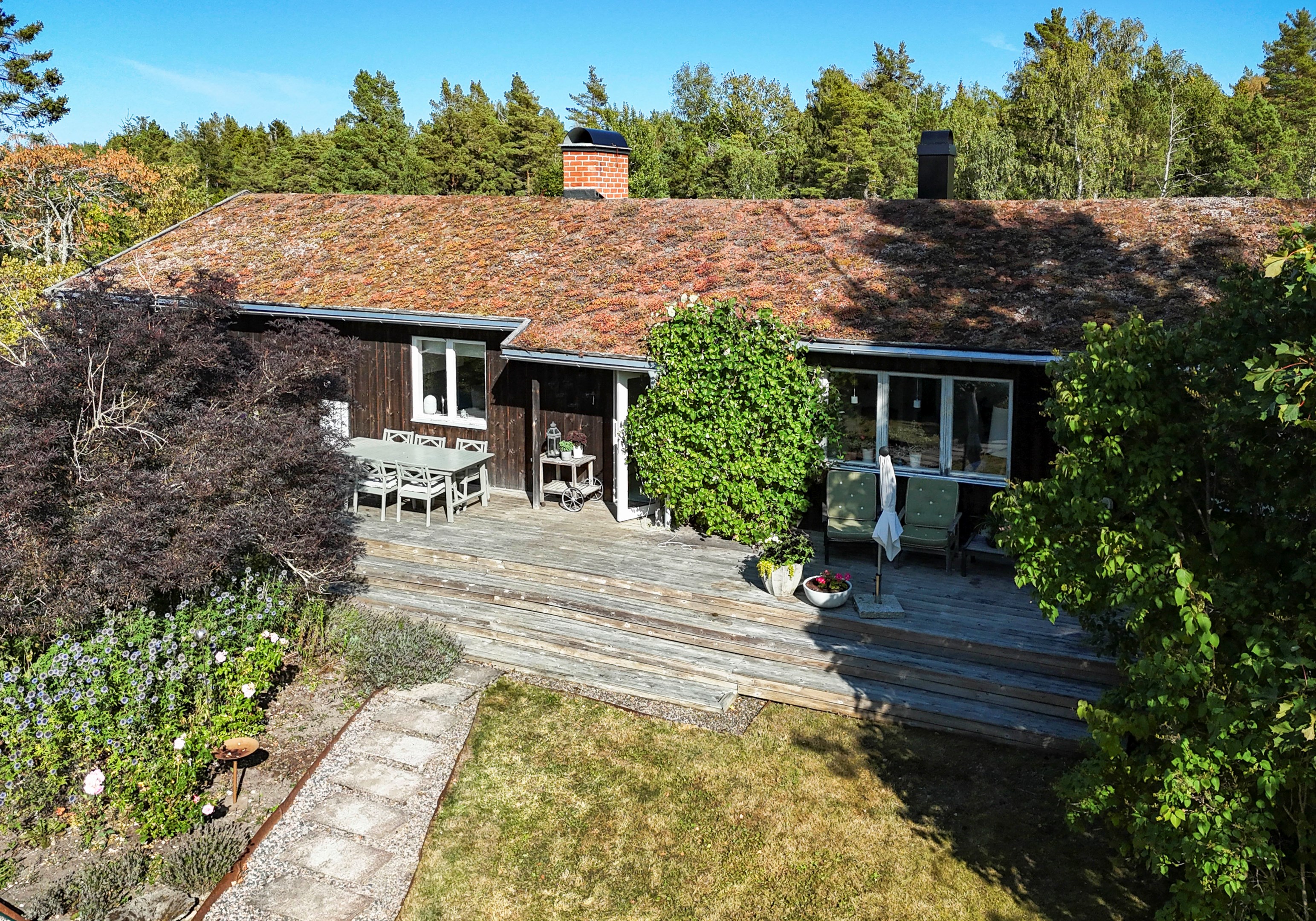 Bostadsbild från Strand 111, Till salu i Gräsö, Östhammar
