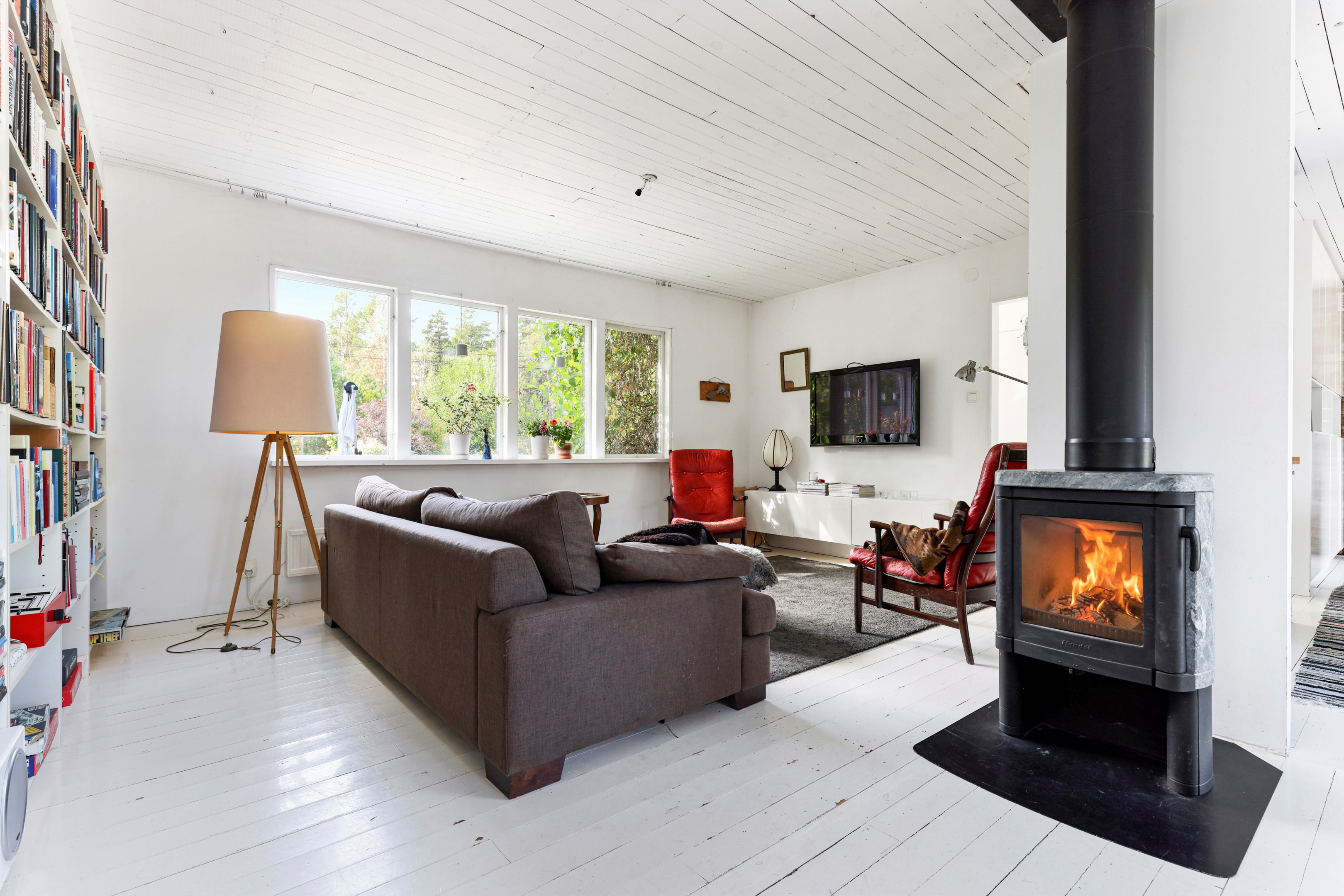 Bostadsbild från Strand 111, Till salu i Gräsö, Östhammar