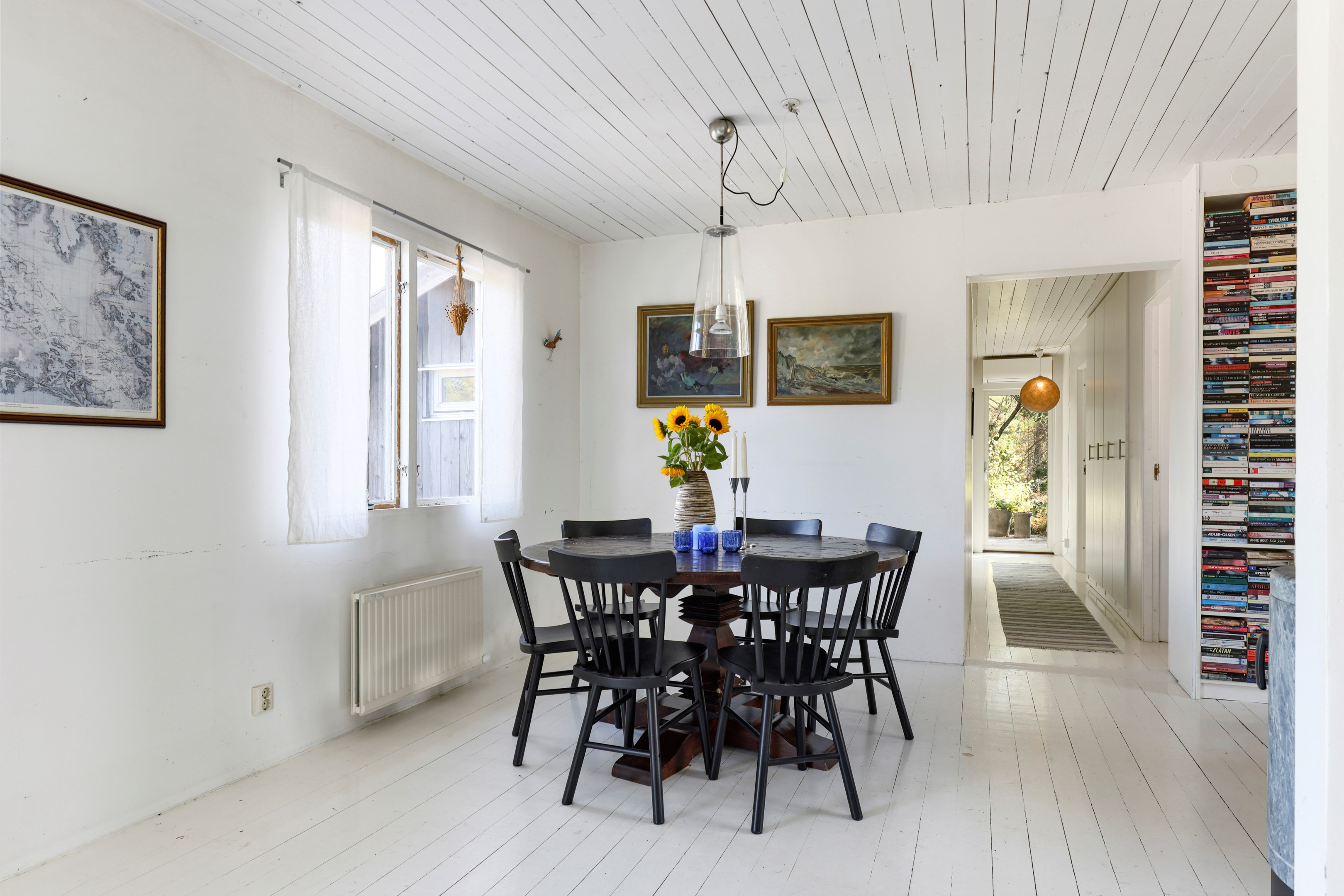 Bostadsbild från Strand 111, Till salu i Gräsö, Östhammar