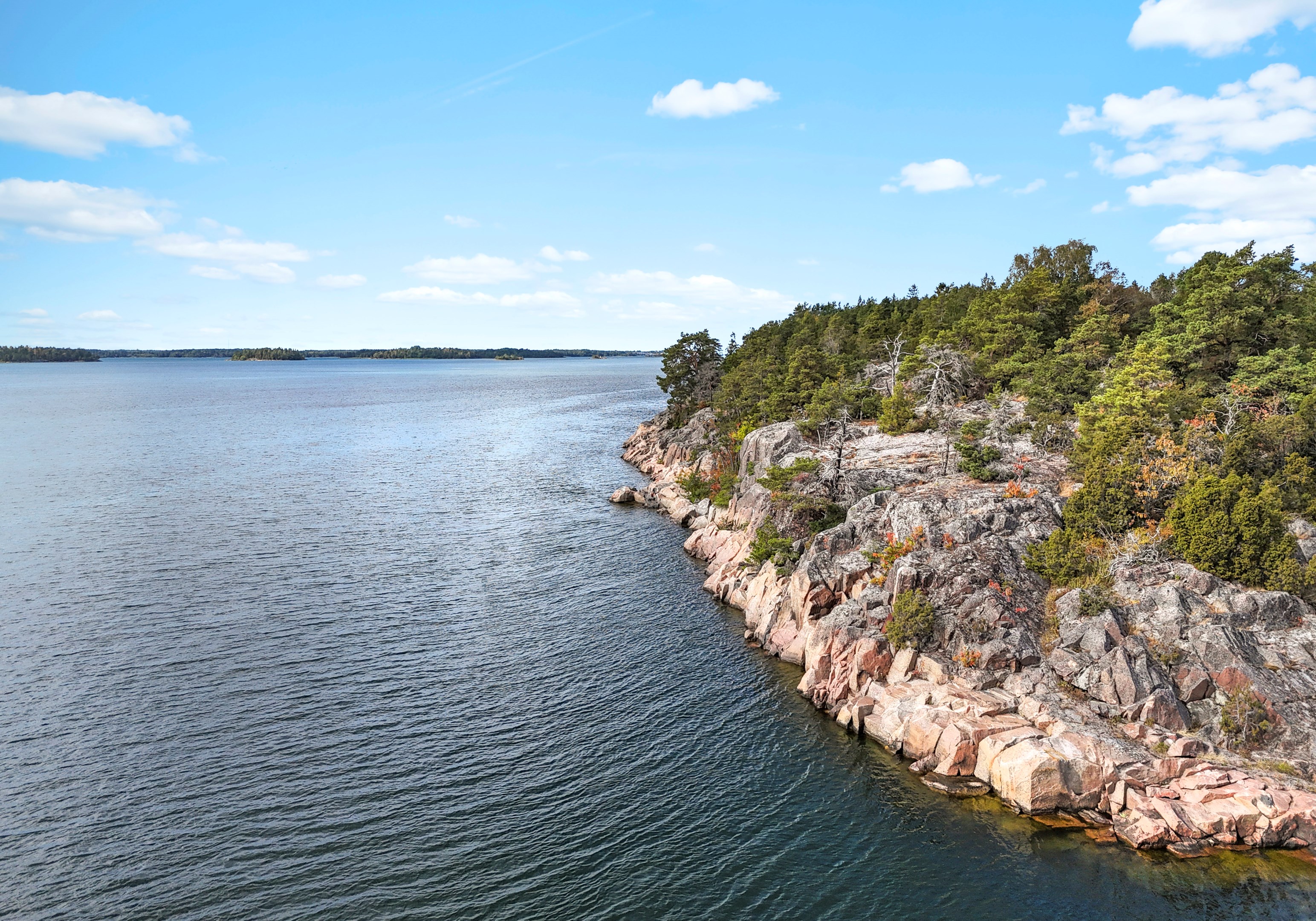 Bostadsbild från Strand 111, Till salu i Gräsö, Östhammar