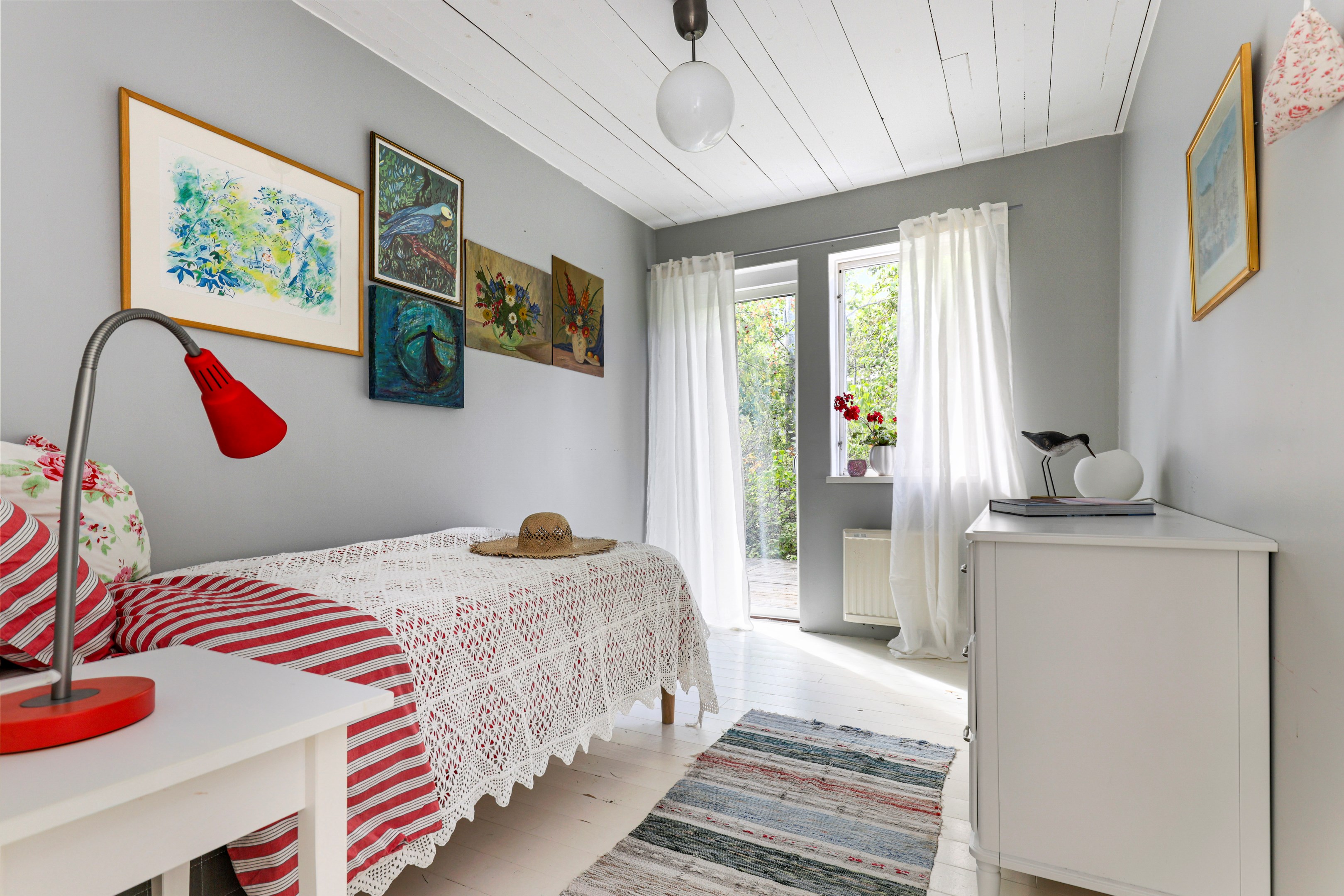 Bostadsbild från Strand 111, Till salu i Gräsö, Östhammar