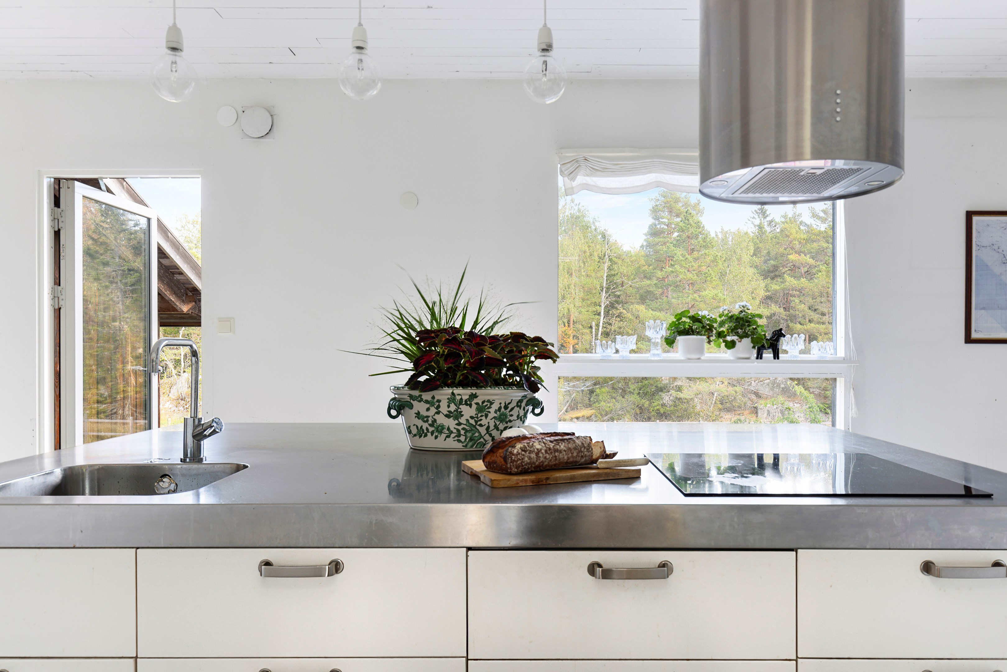 Bostadsbild från Strand 111, Till salu i Gräsö, Östhammar