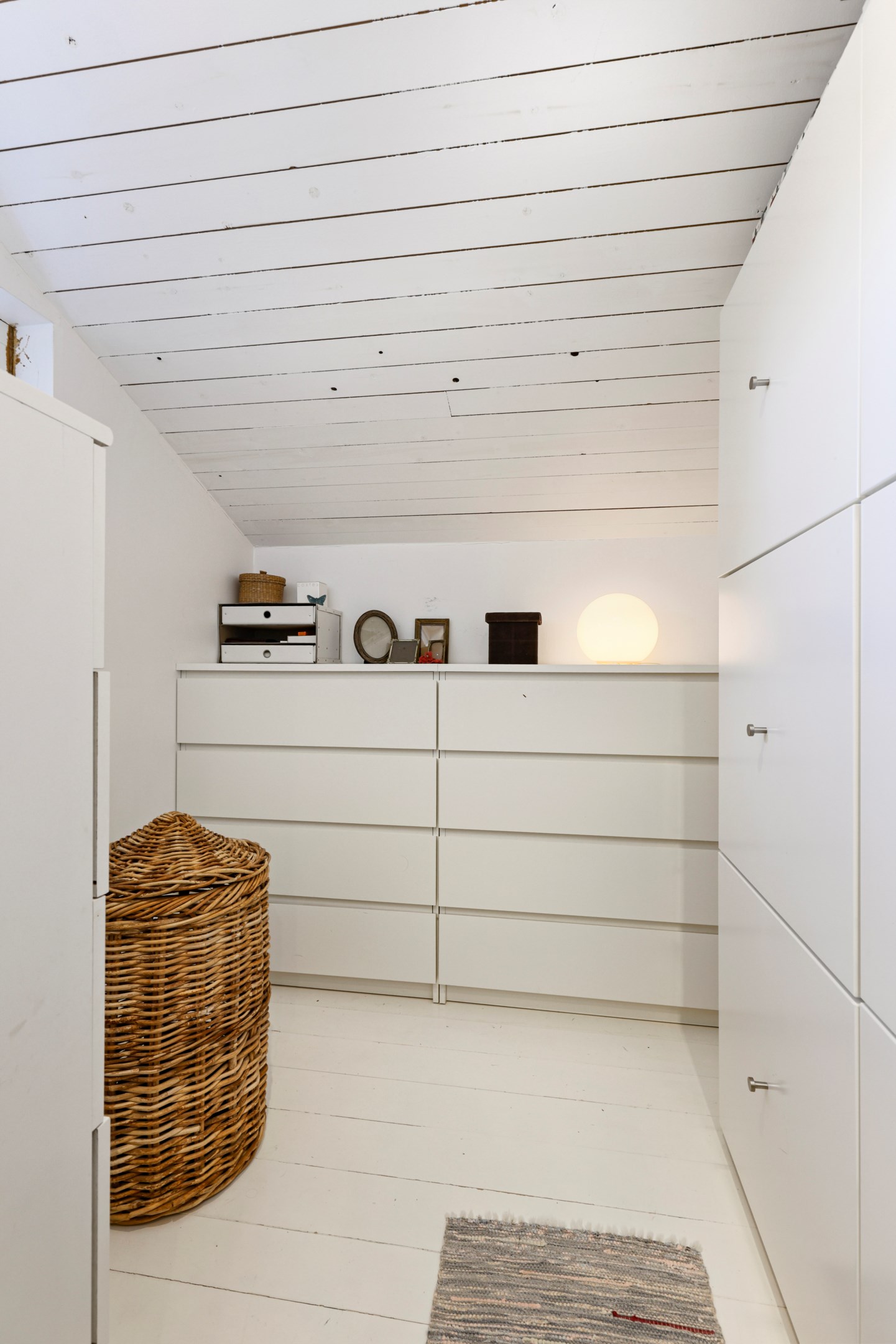 Bostadsbild från Strand 111, Till salu i Gräsö, Östhammar