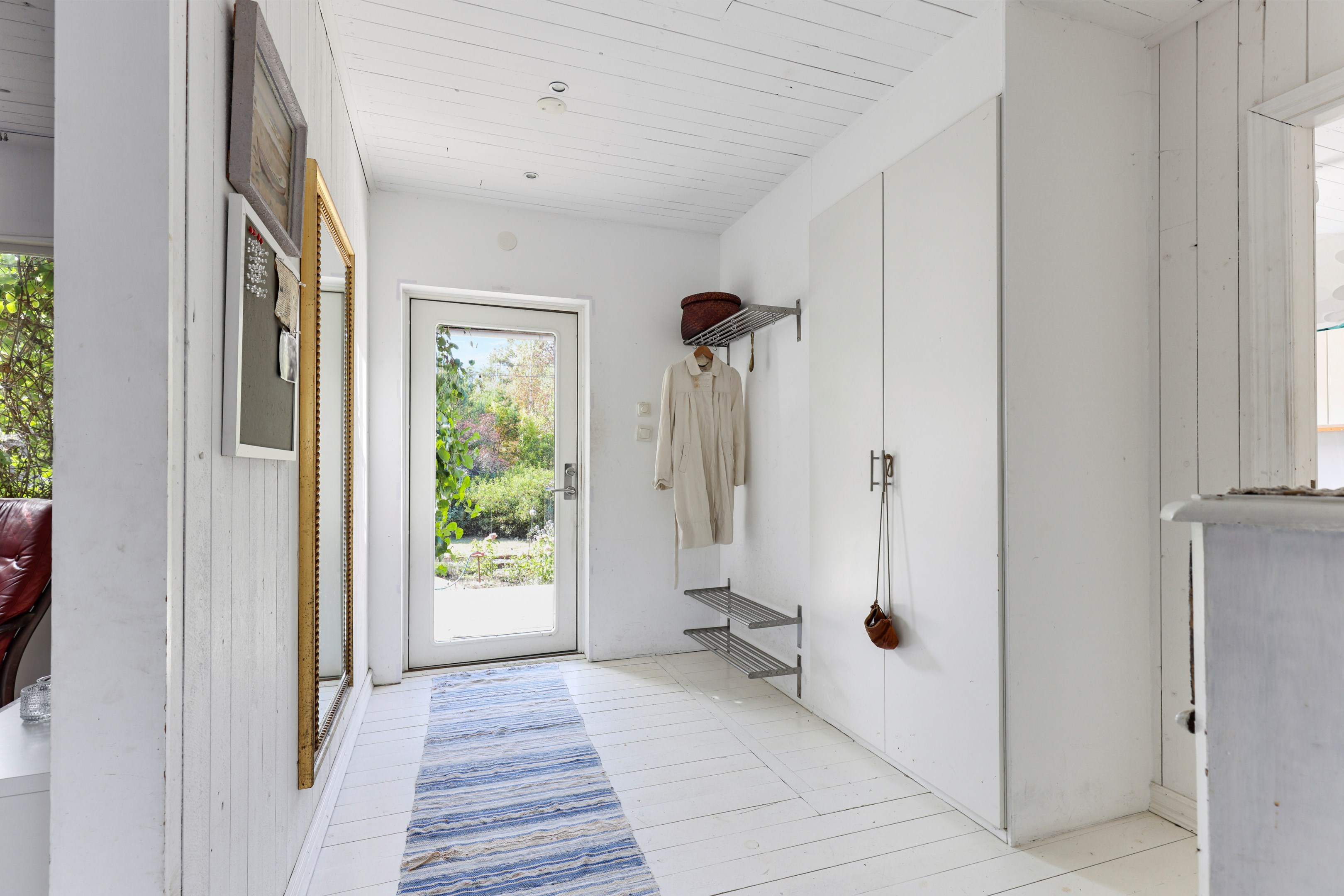 Bostadsbild från Strand 111, Till salu i Gräsö, Östhammar