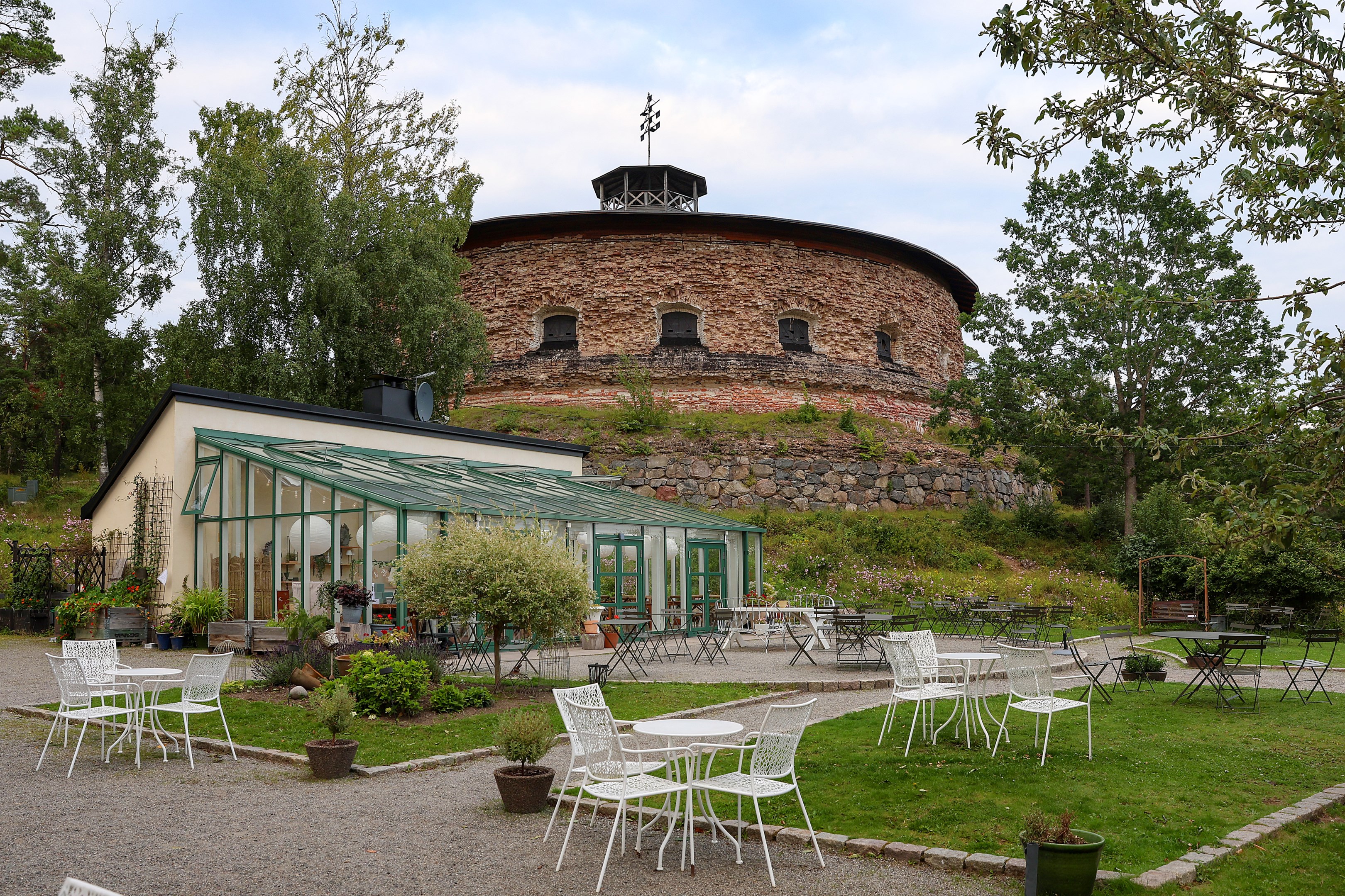 Fredriksborgs Hotel med café vid Oxdjupet