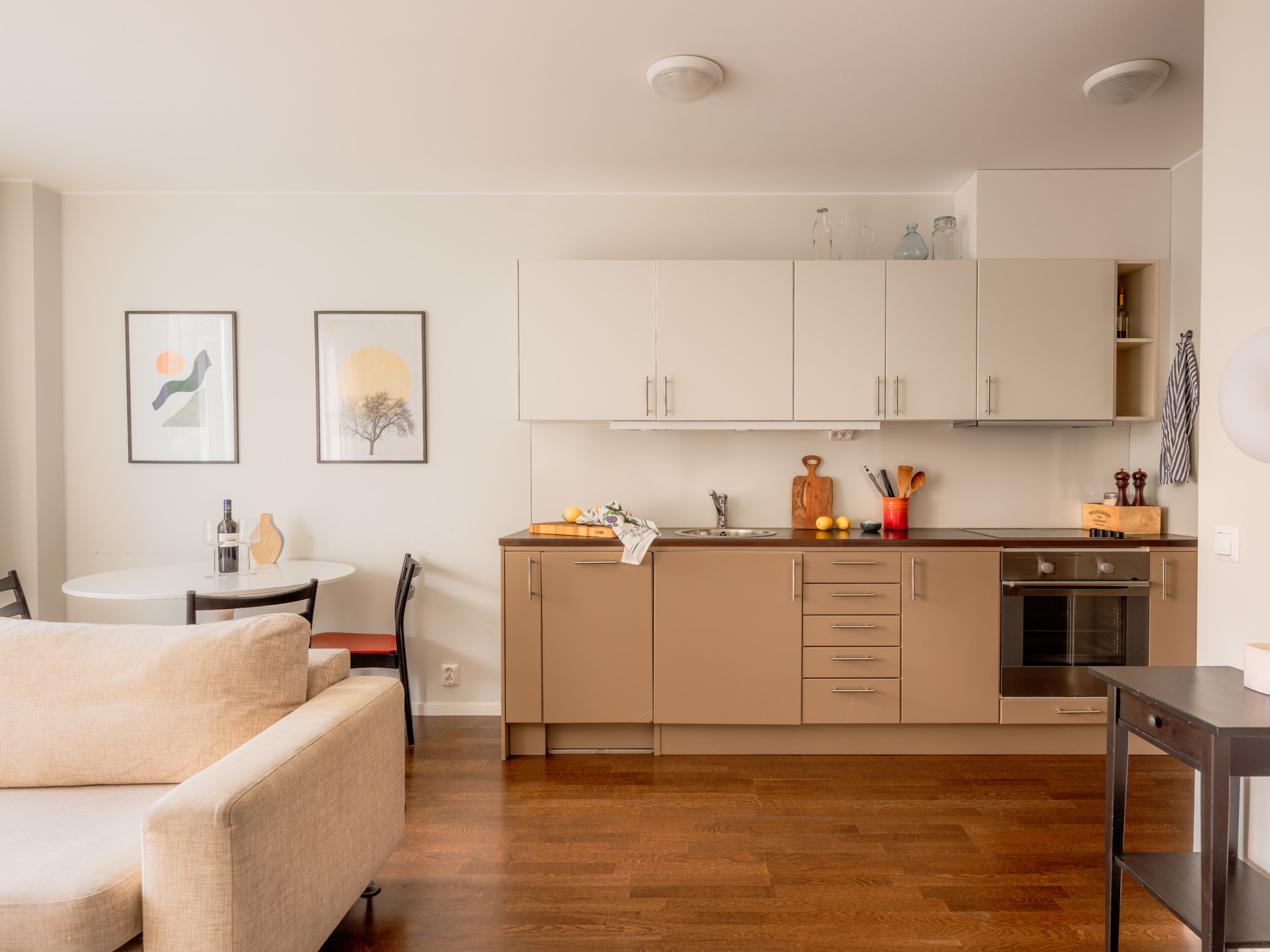 Bostadsbild från Tellusborgsvägen 92, Kommande i Midsommarkransen, Stockholm