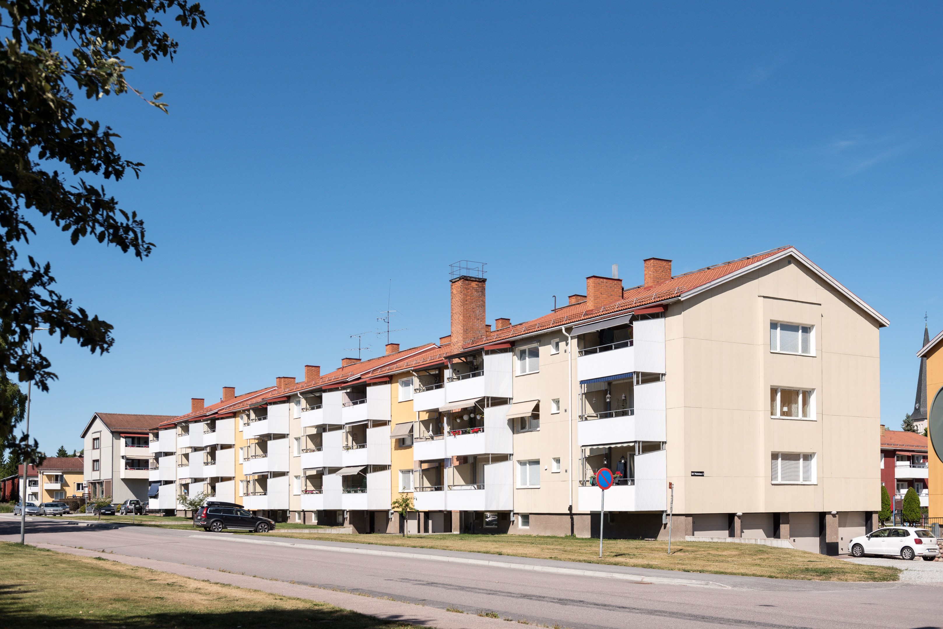 Baksida med balkong