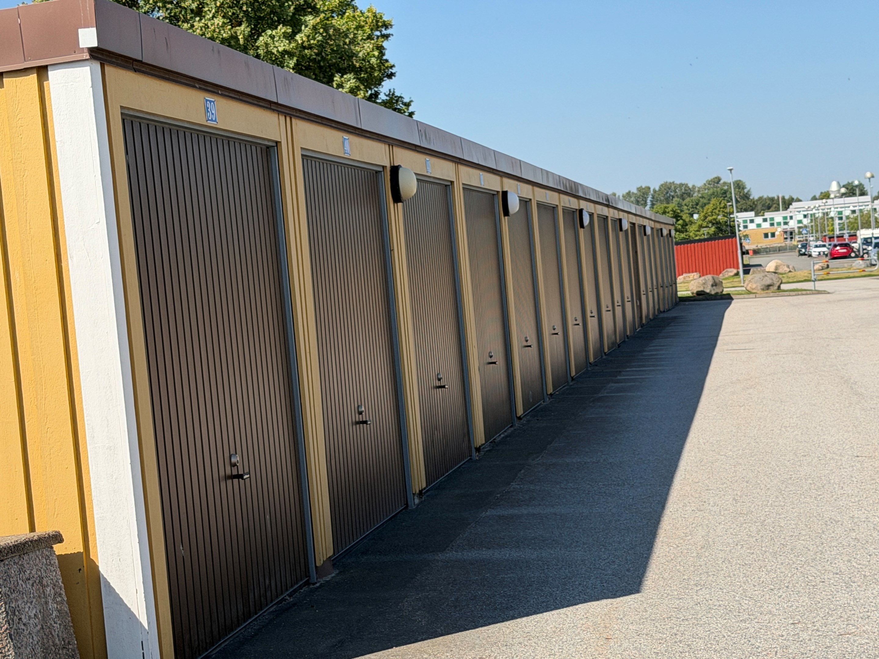 Friliggande garage att hyra