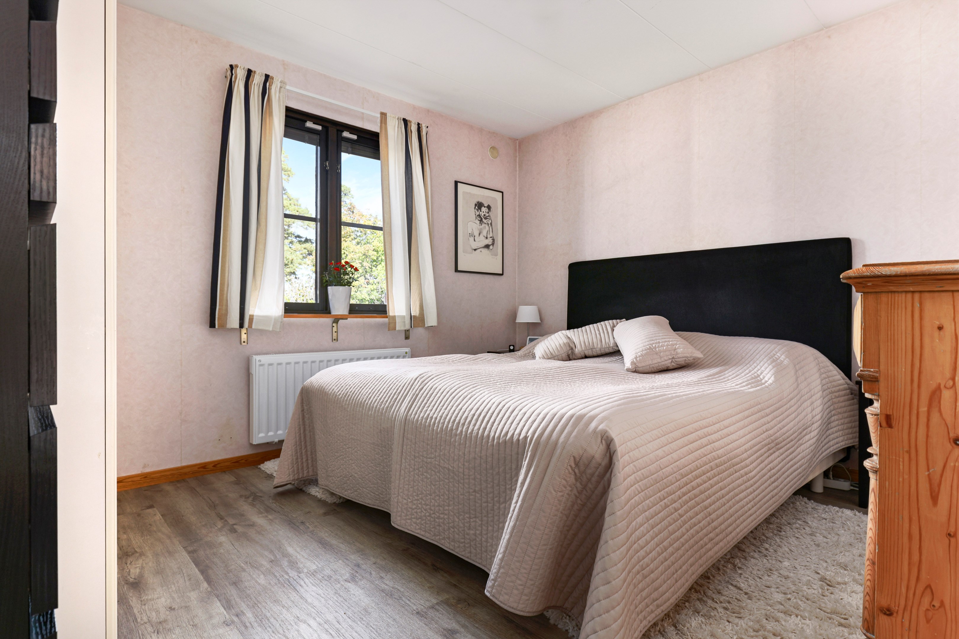 Bostadsbild från Ripgatan 15, Till salu i Östhammar, Östhammar