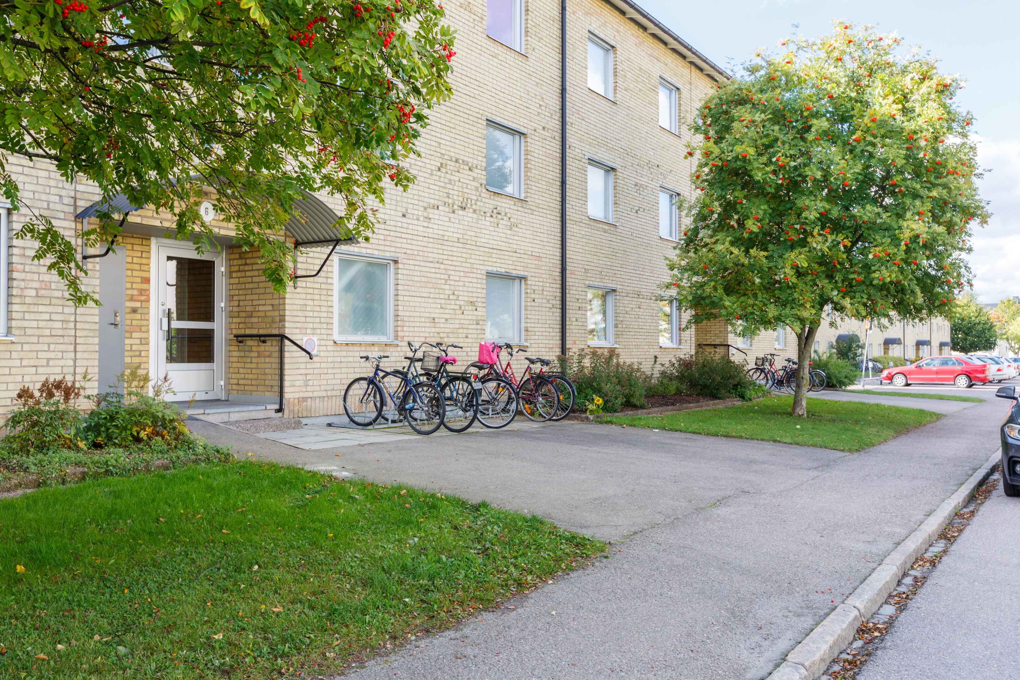 Bostadsbild från Blixtgatan 3, Till salu i Gränby, Uppsala