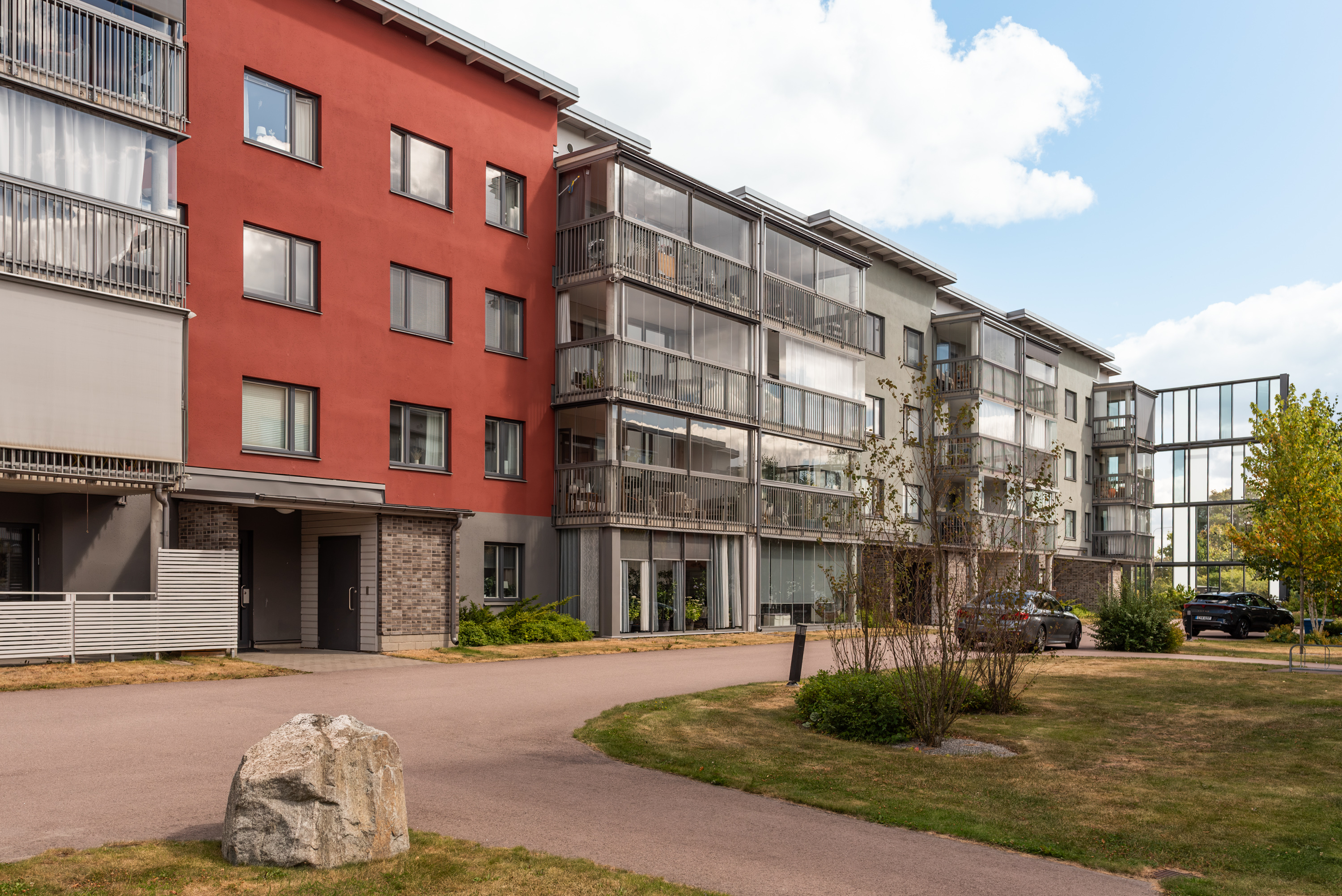 Bostadsbild från Djuphamnsvägen 12B, Till salu i Stohagen, Västerås