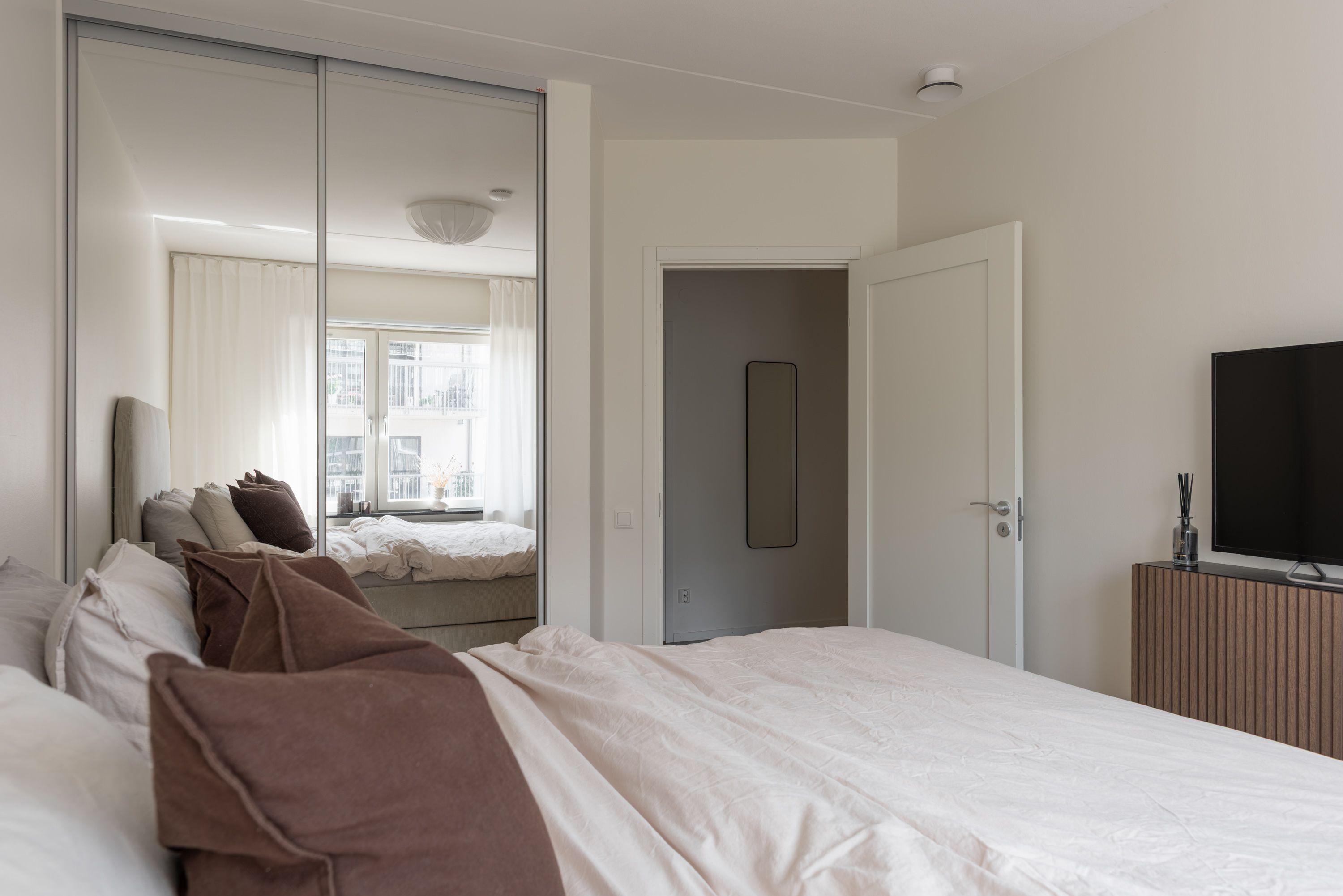 Bostadsbild från Djuphamnsvägen 12B, Till salu i Stohagen, Västerås