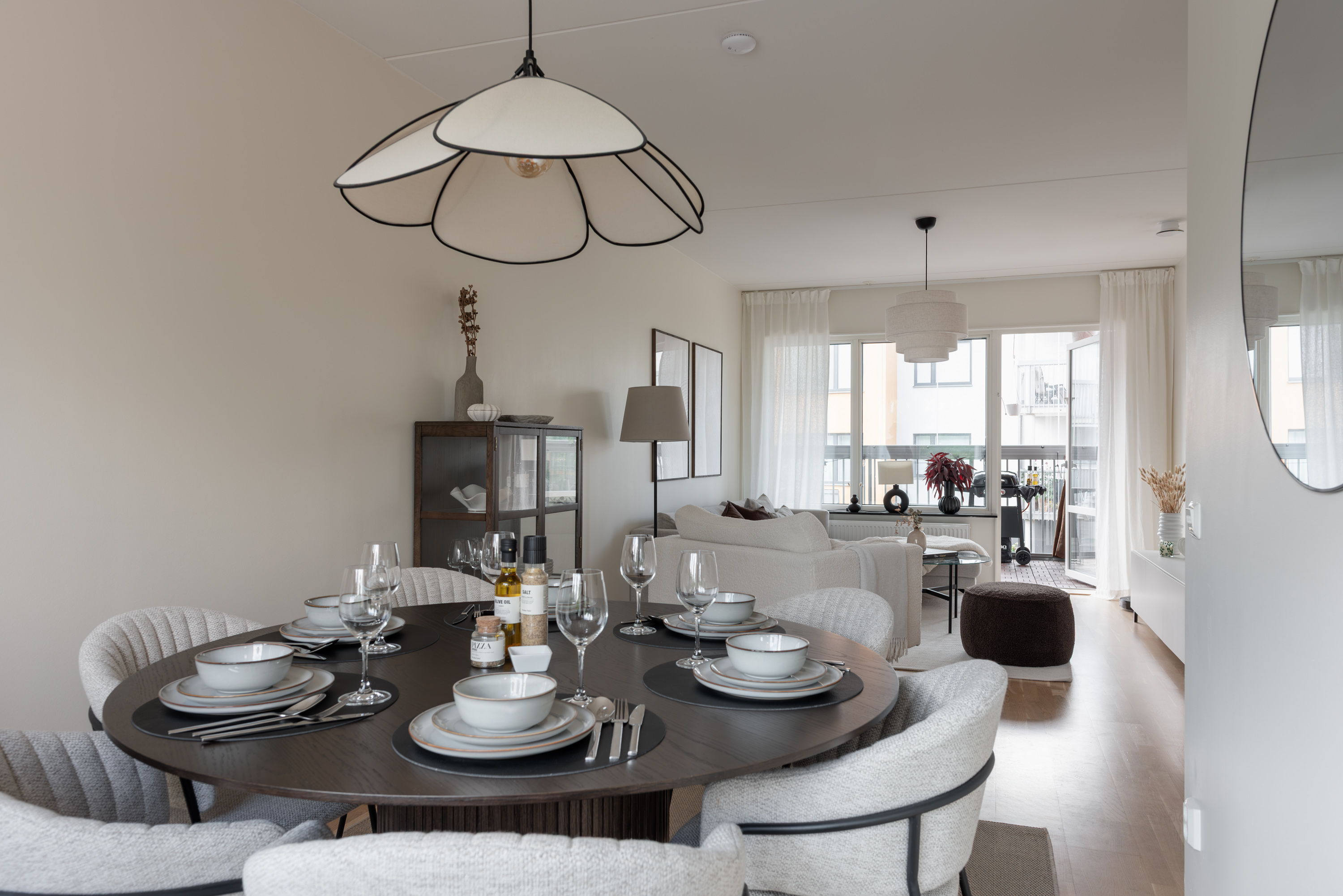 Bostadsbild från Djuphamnsvägen 12B, Till salu i Stohagen, Västerås