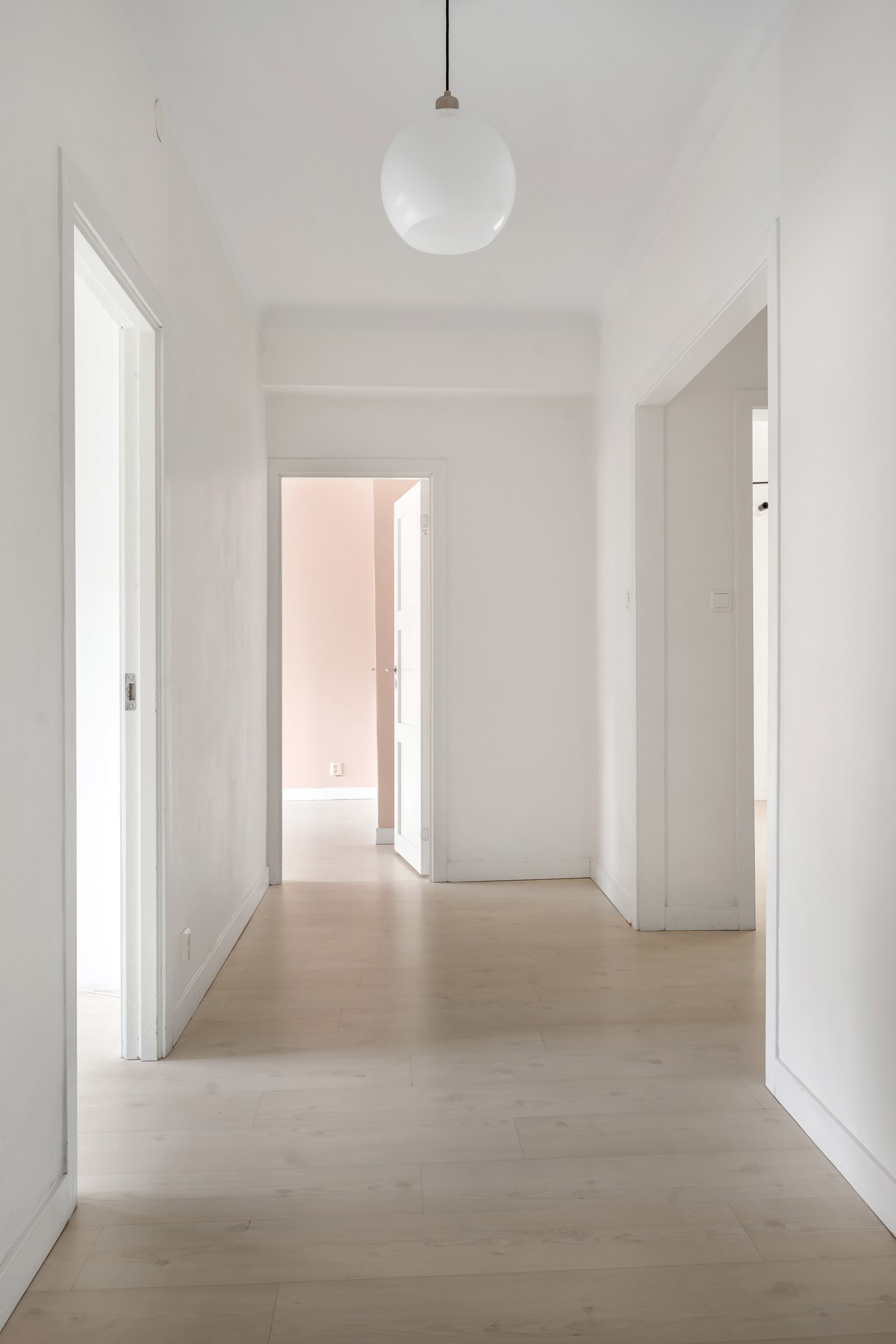 Bostadsbild från Kungsgatan 52 A, Till salu i Centrum, Uppsala