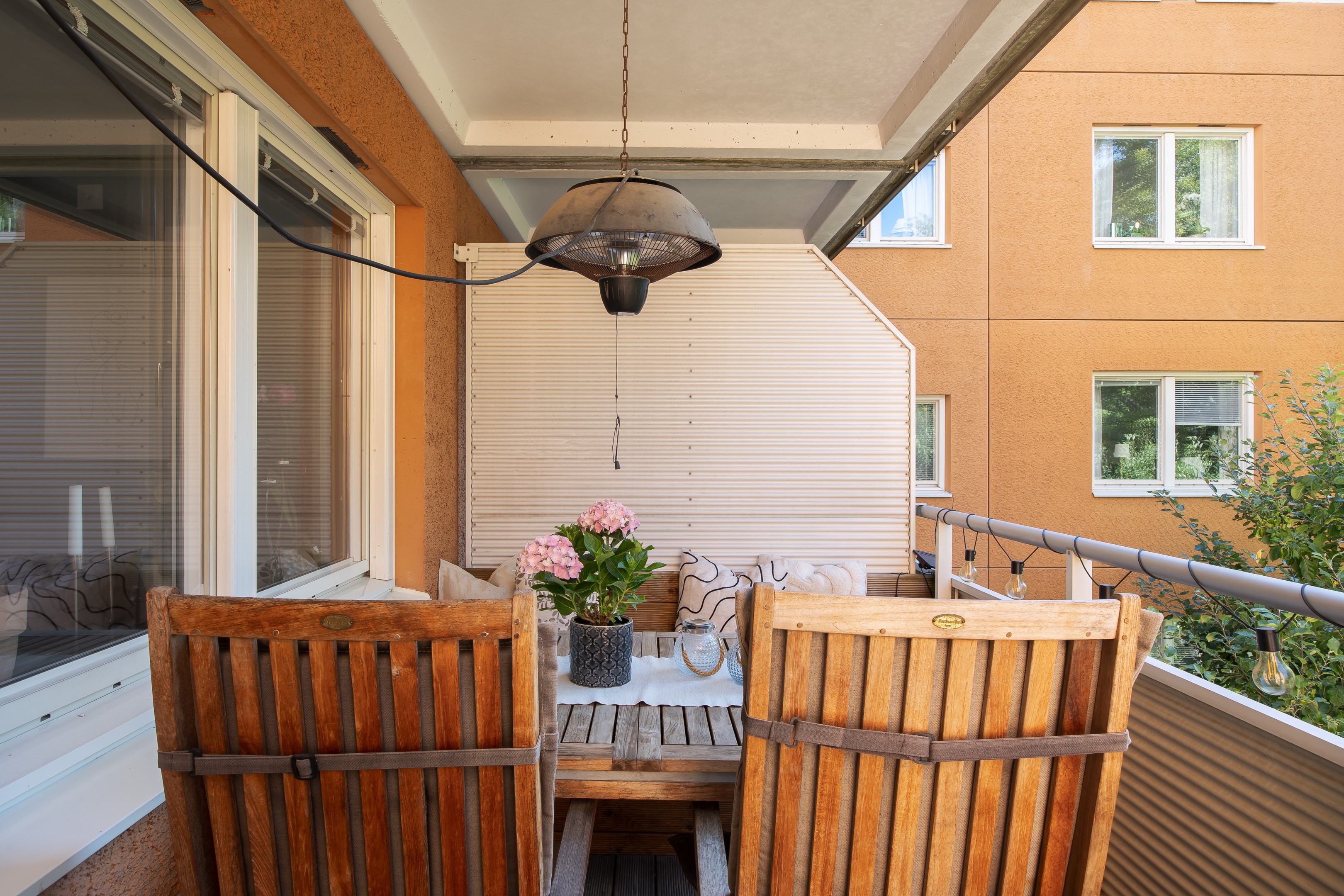 Bostadsbild från Kantatvägen 15, Såld i Nacka Forum, Nacka