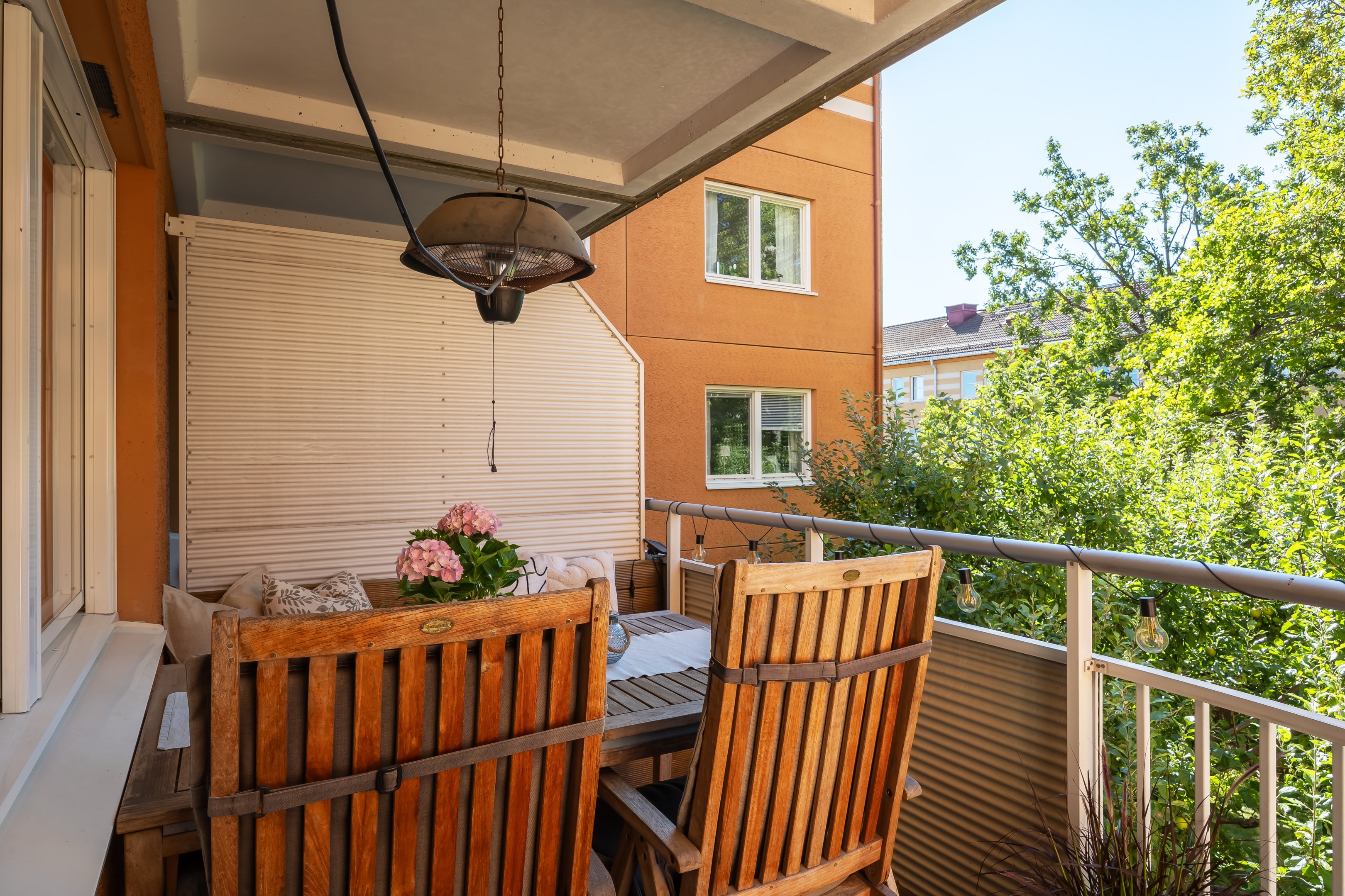 Bostadsbild från Kantatvägen 15, Såld i Nacka Forum, Nacka
