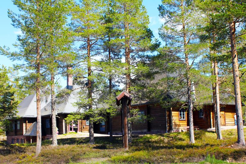 Kyrka, café alltid öppet