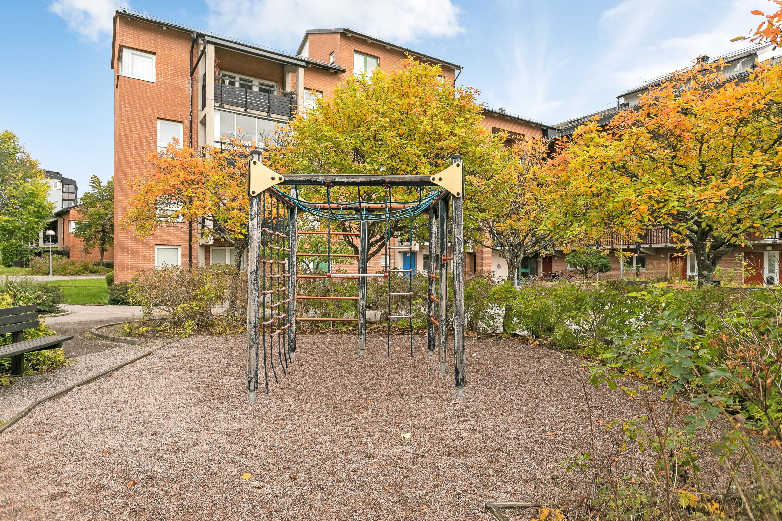 Bostadsbild från Lings väg 43, Till salu i , Uppsala