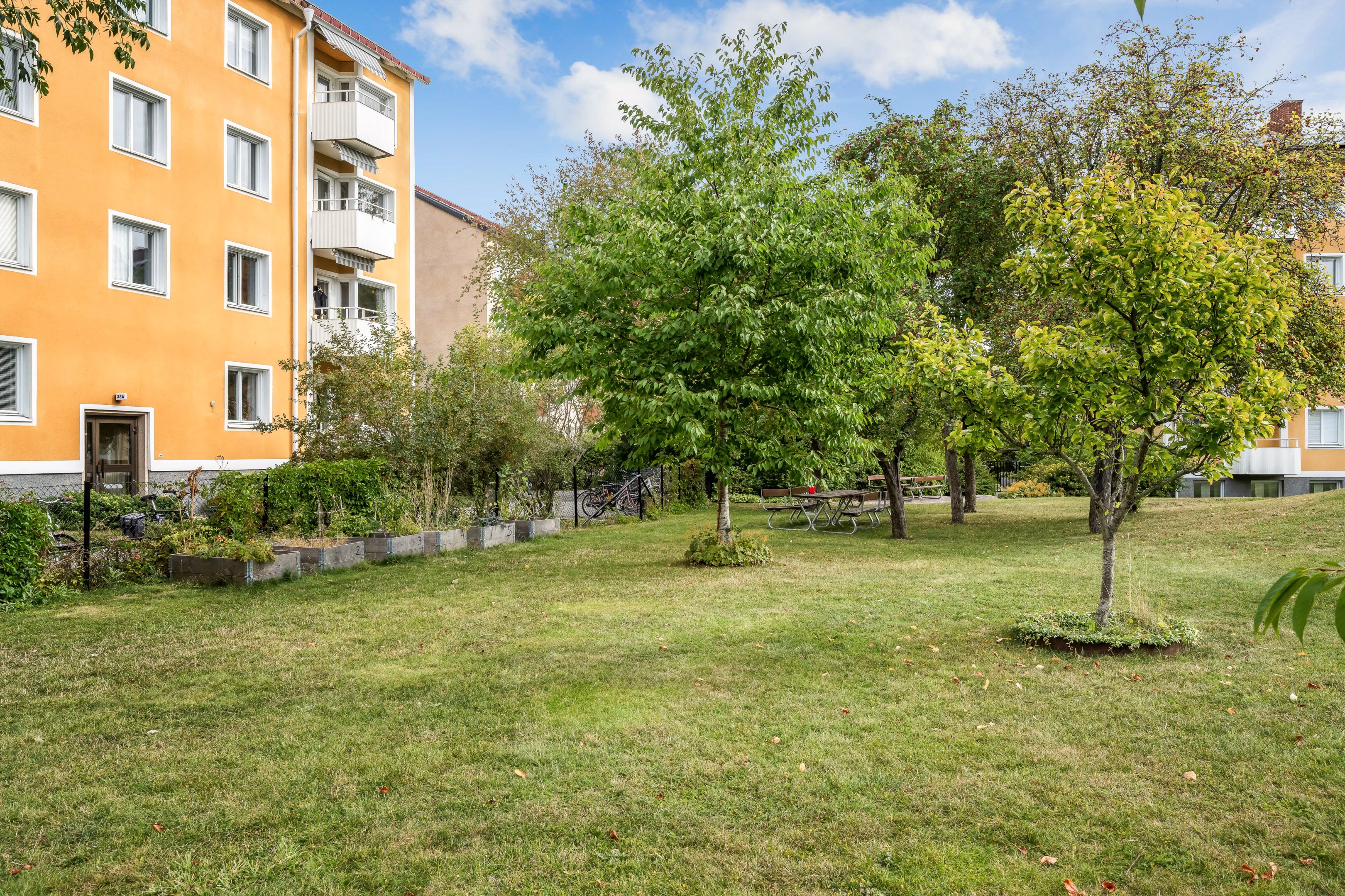 Bostadsbild från Hällbygatan 38B, Till salu i Luthagen, Uppsala