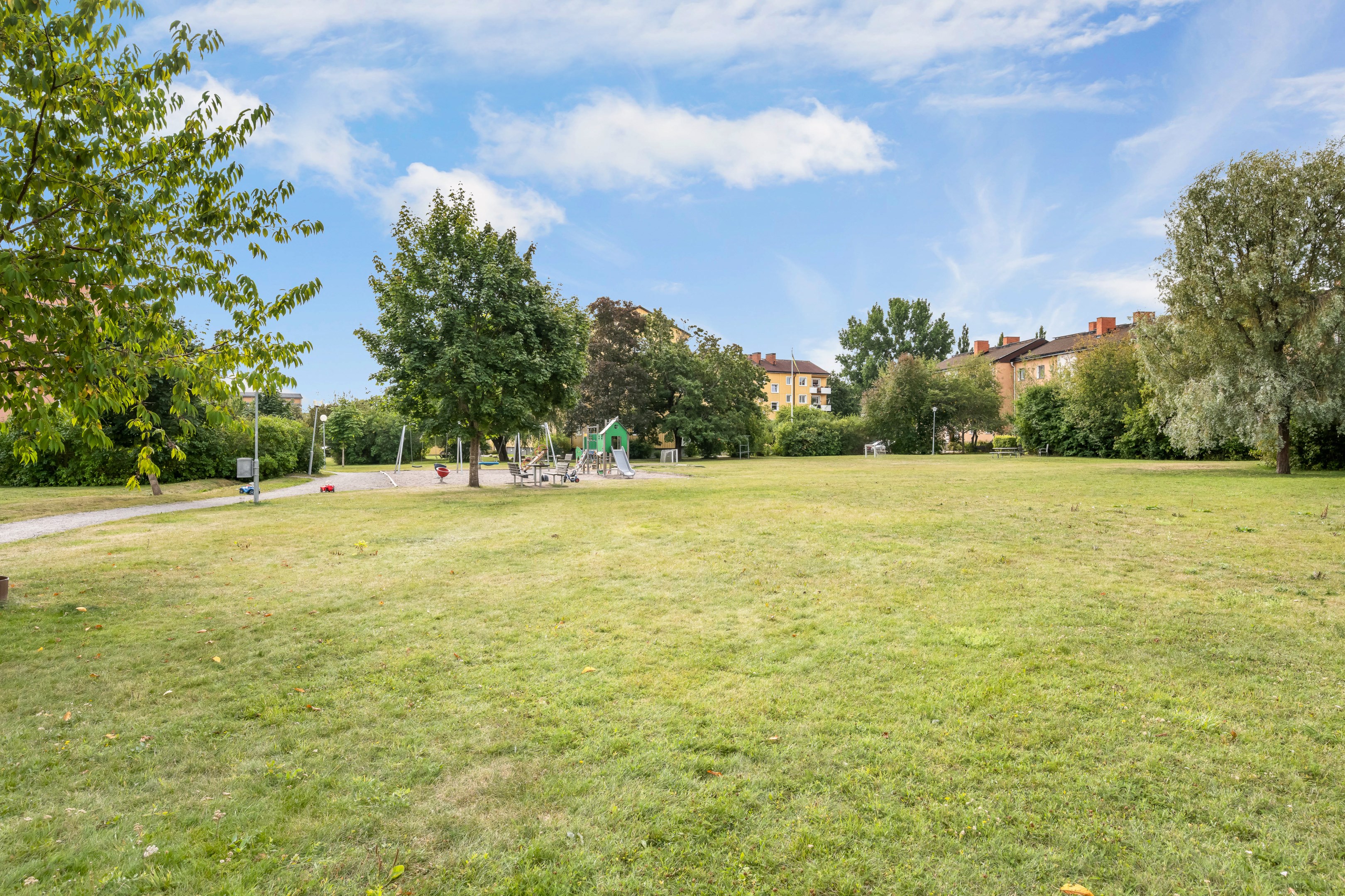 Bostadsbild från Hällbygatan 38B, Till salu i Luthagen, Uppsala