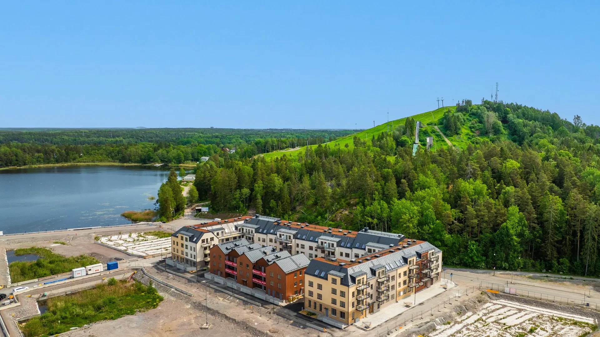Bostadsbild från Störtloppsvägen 7, Till salu i Väsjön, Sollentuna