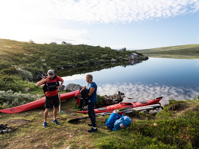 Upplev Fjällvattnet – källklart vatten, frisk luft och bekväma sängar mitt i fjällens rofyllda natur