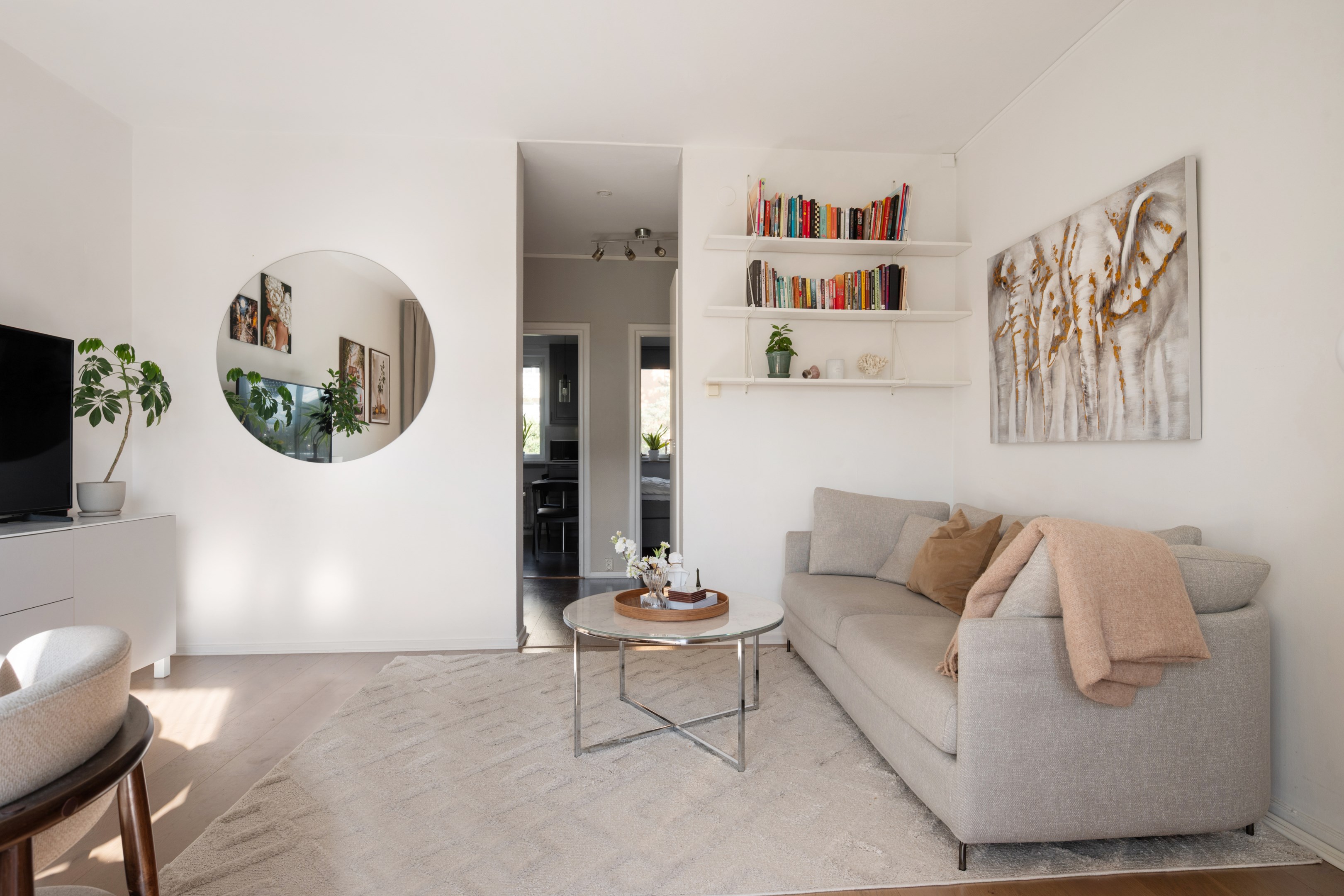 Bostadsbild från Valutavägen 86, Till salu i Midsommarkransen/Telefonplan/Västberga, Stockholm