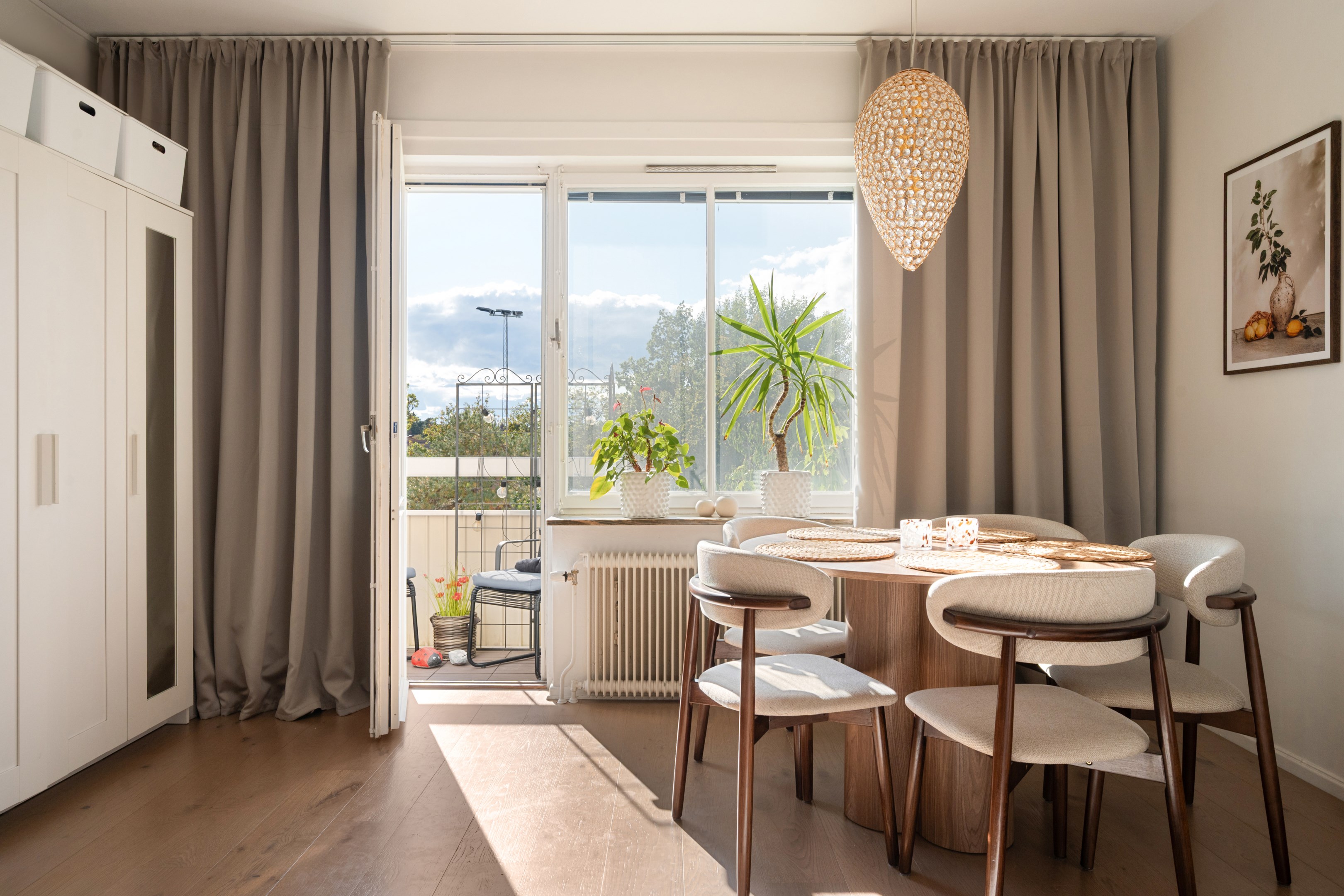 Bostadsbild från Valutavägen 86, Till salu i Midsommarkransen/Telefonplan/Västberga, Stockholm