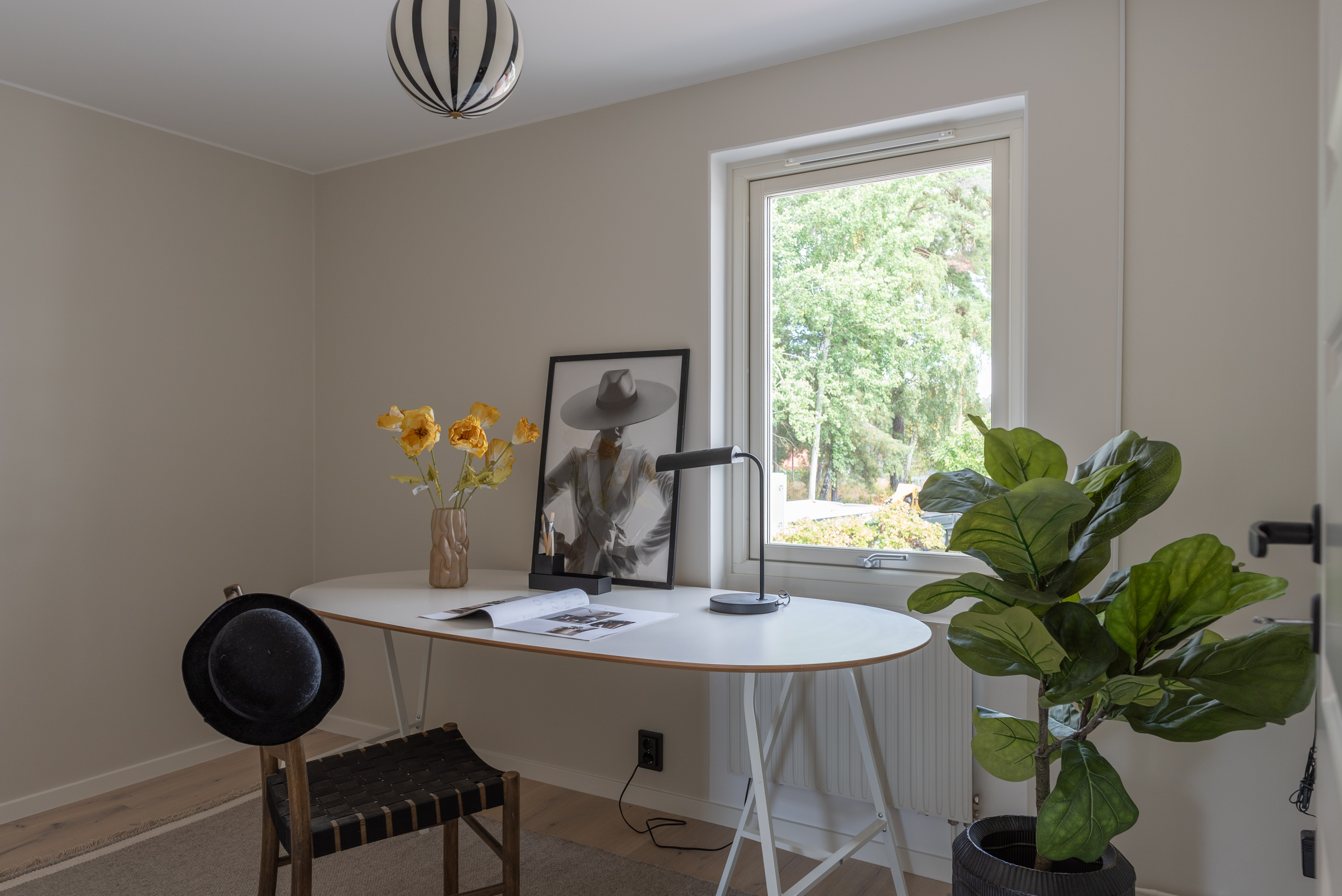 Bostadsbild från Lövstagatan 93, Såld i Malmaberg, Västerås