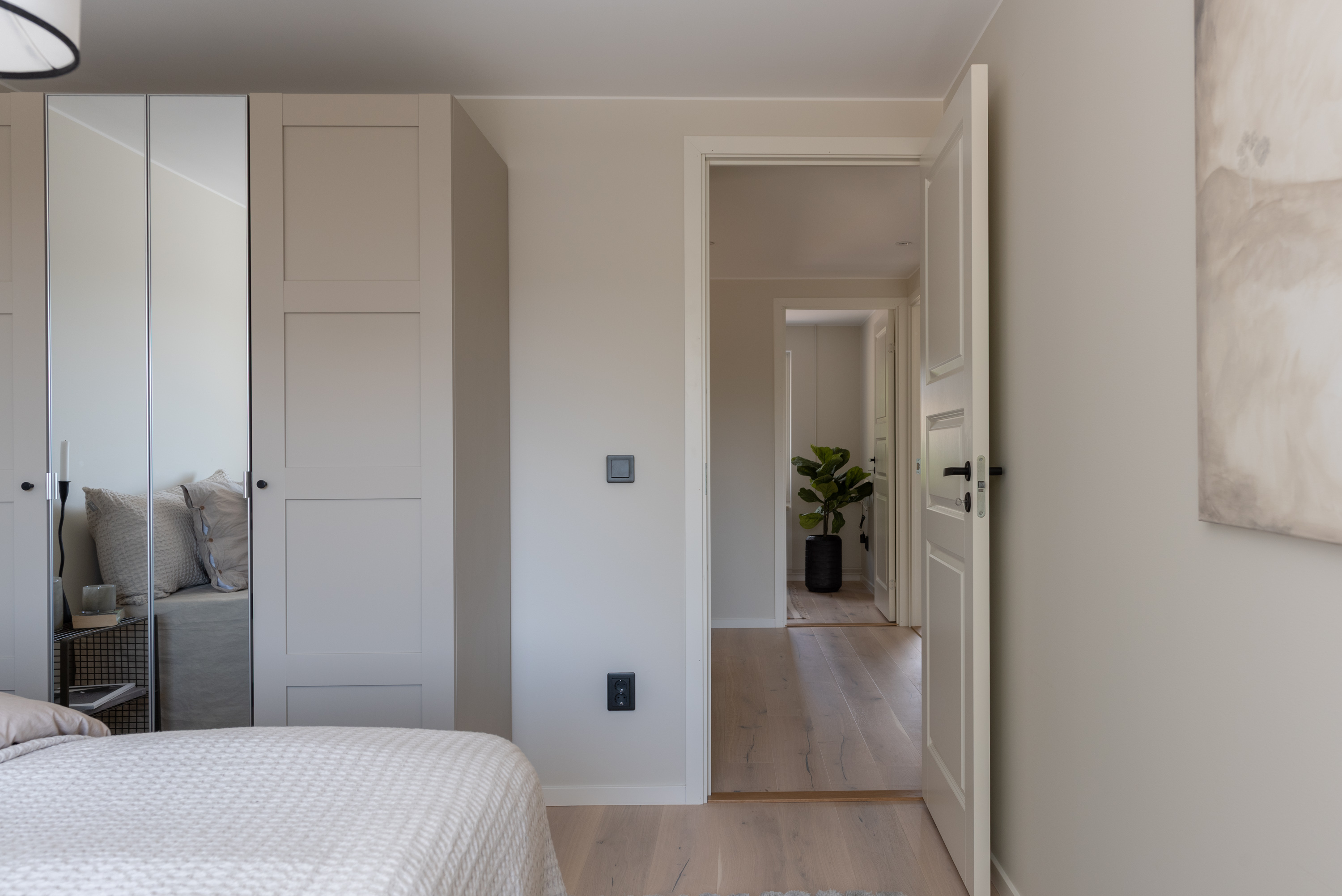 Bostadsbild från Lövstagatan 93, Såld i Malmaberg, Västerås