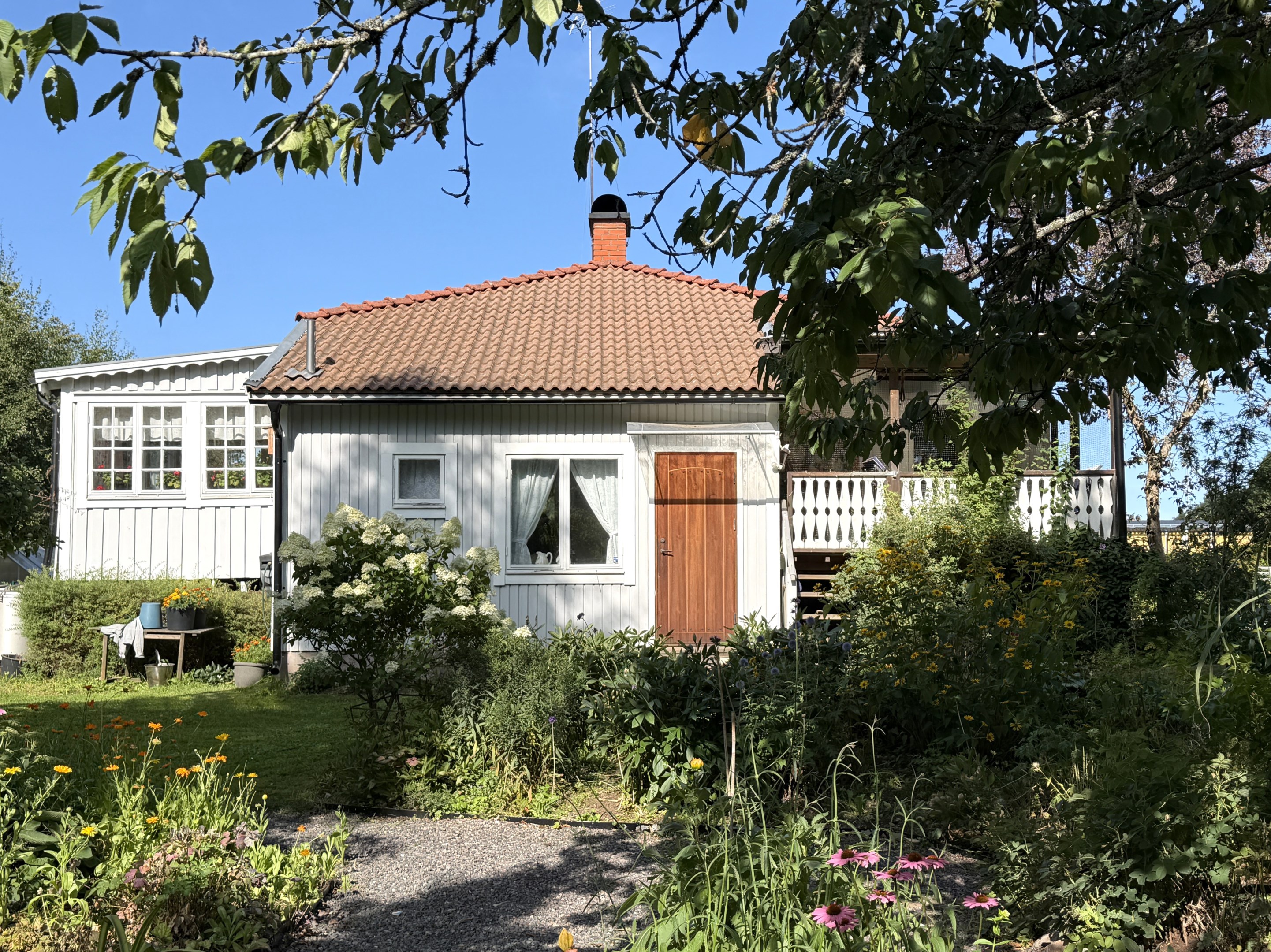 Gavel mot trädgården