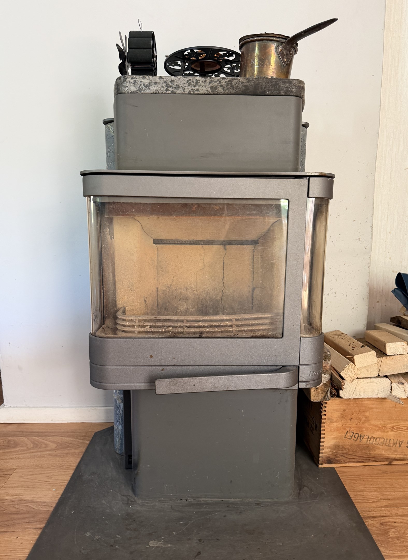 Härligt effektiv kamin