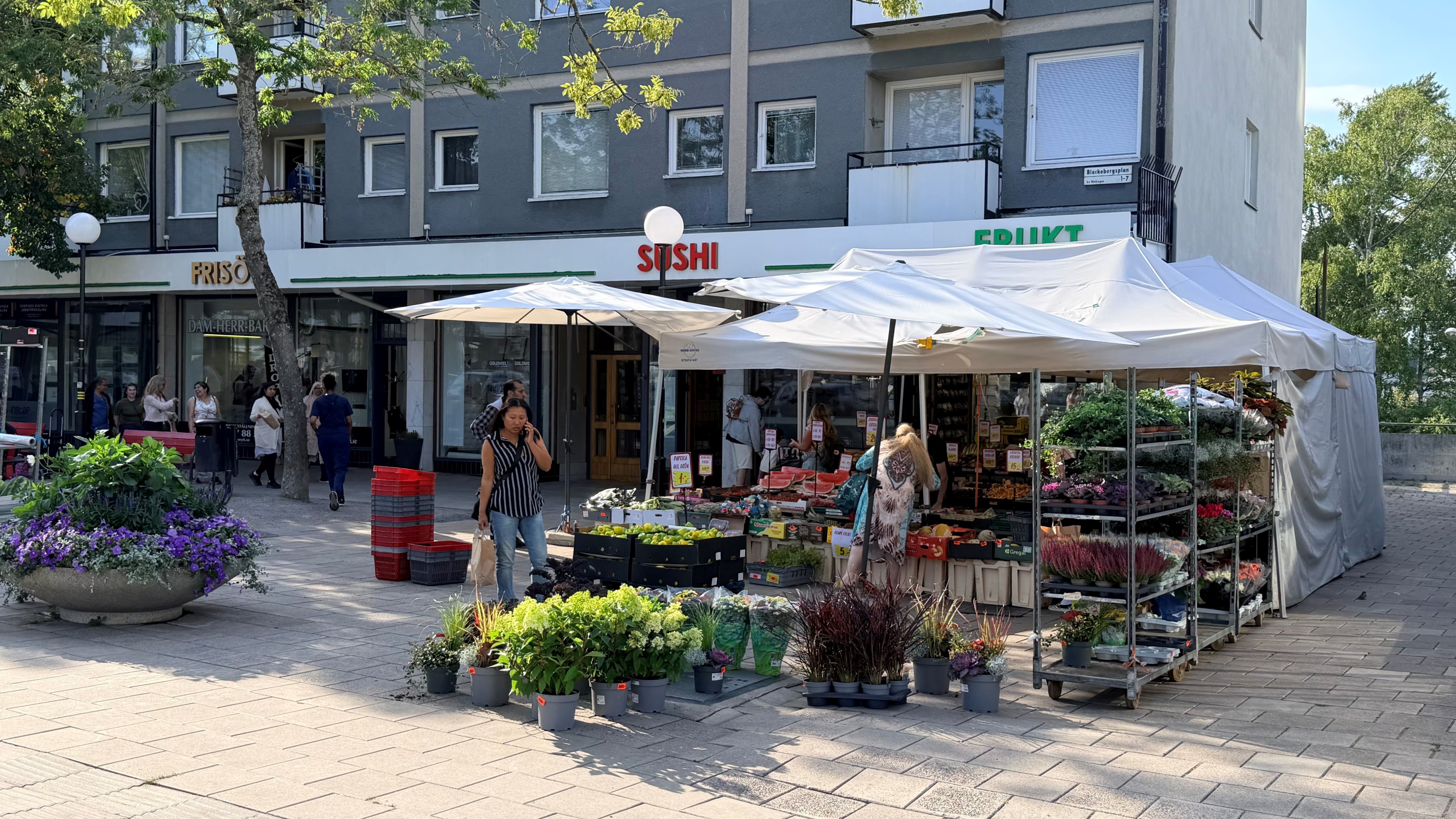 Bostadsbild från Blackebergsplan 10, Till salu i Bromma - Blackeberg, Stockholm