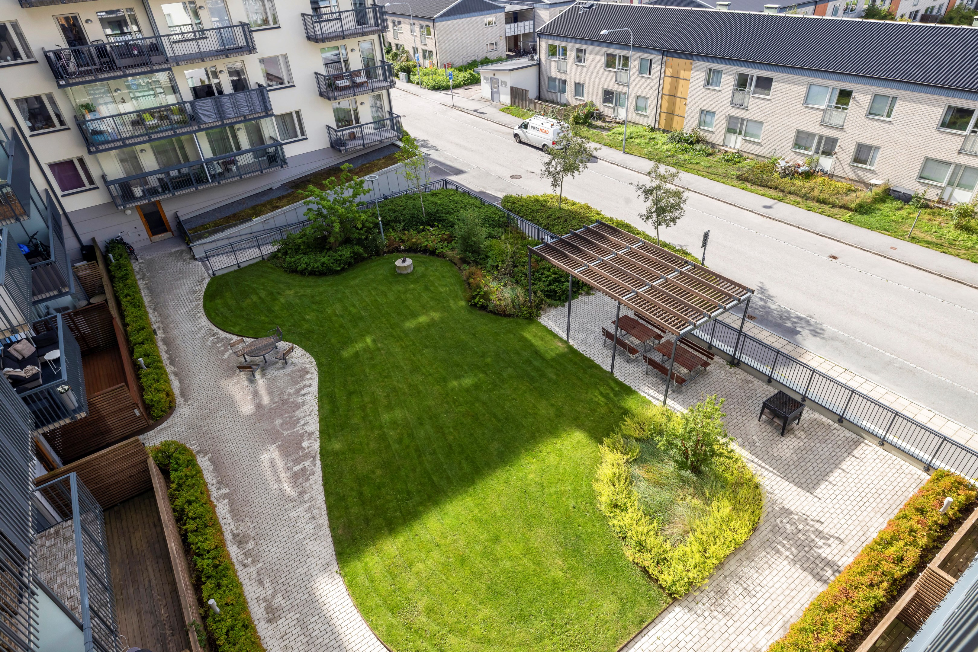 Bostadsbild från Råbyvägen 86, Till salu i Kapellgärdet, Uppsala