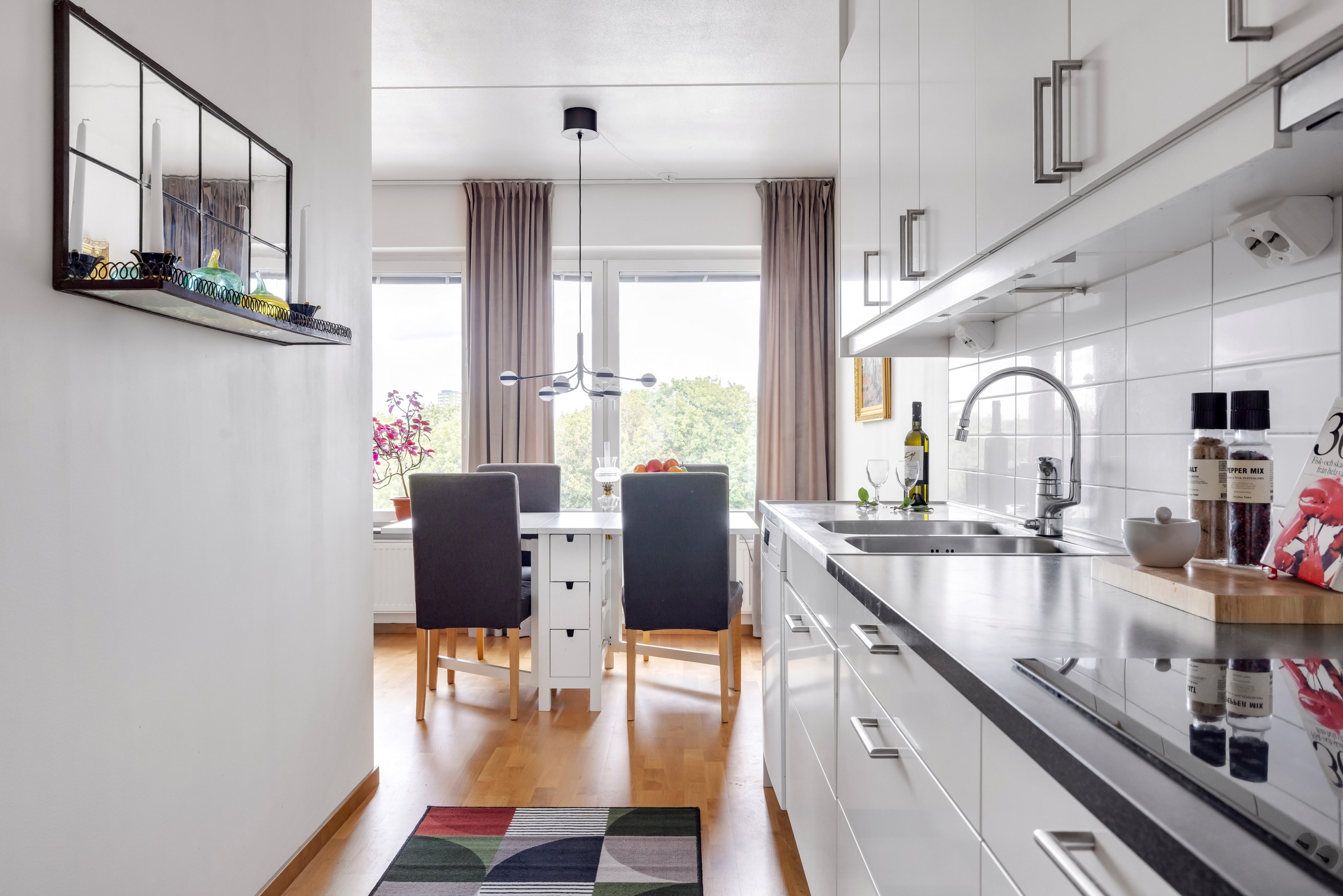 Bostadsbild från Råbyvägen 86, Till salu i Kapellgärdet, Uppsala