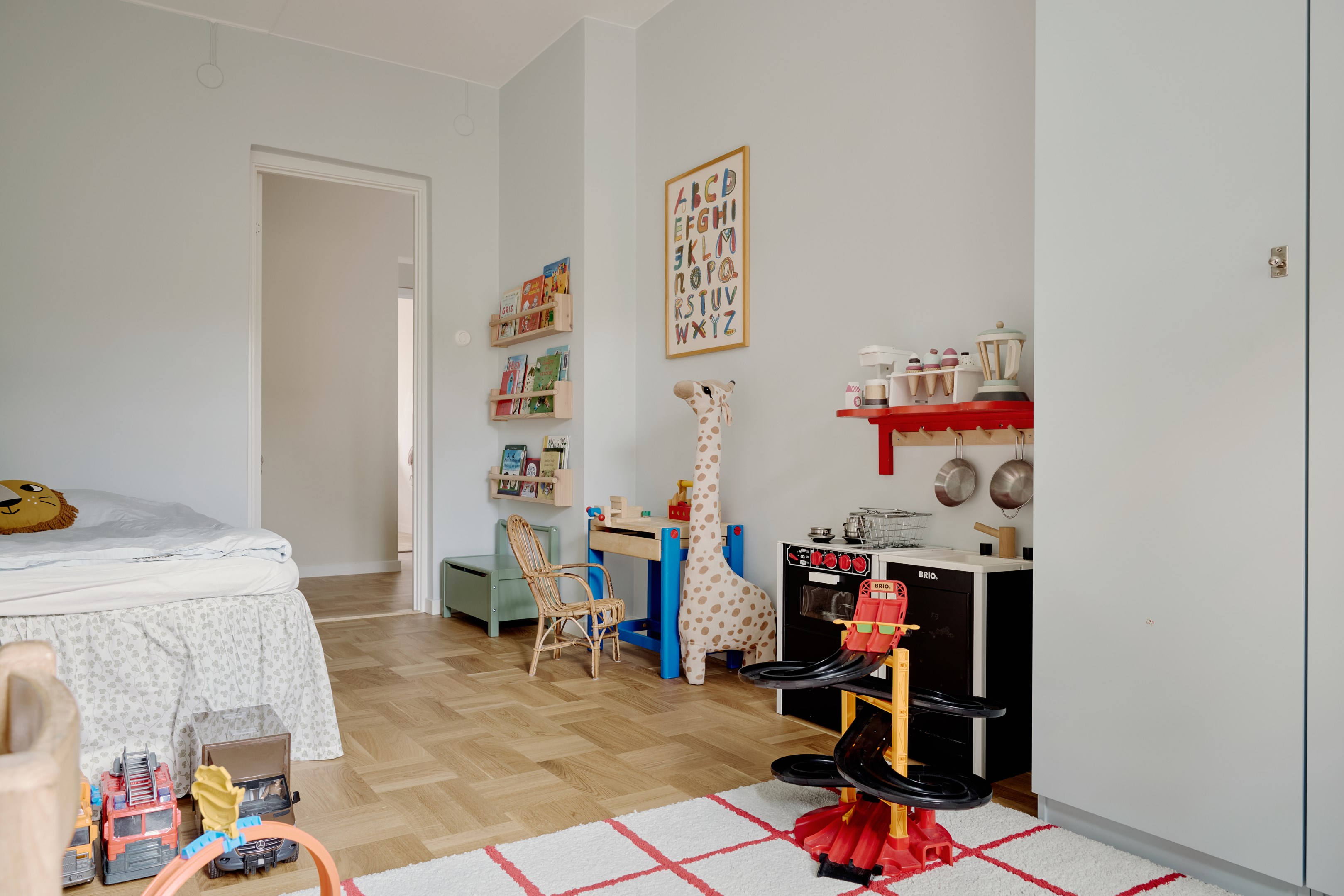Bostadsbild från Nyårsvägen 10, 3 tr, Kommande i Midsommarkransen, Stockholm