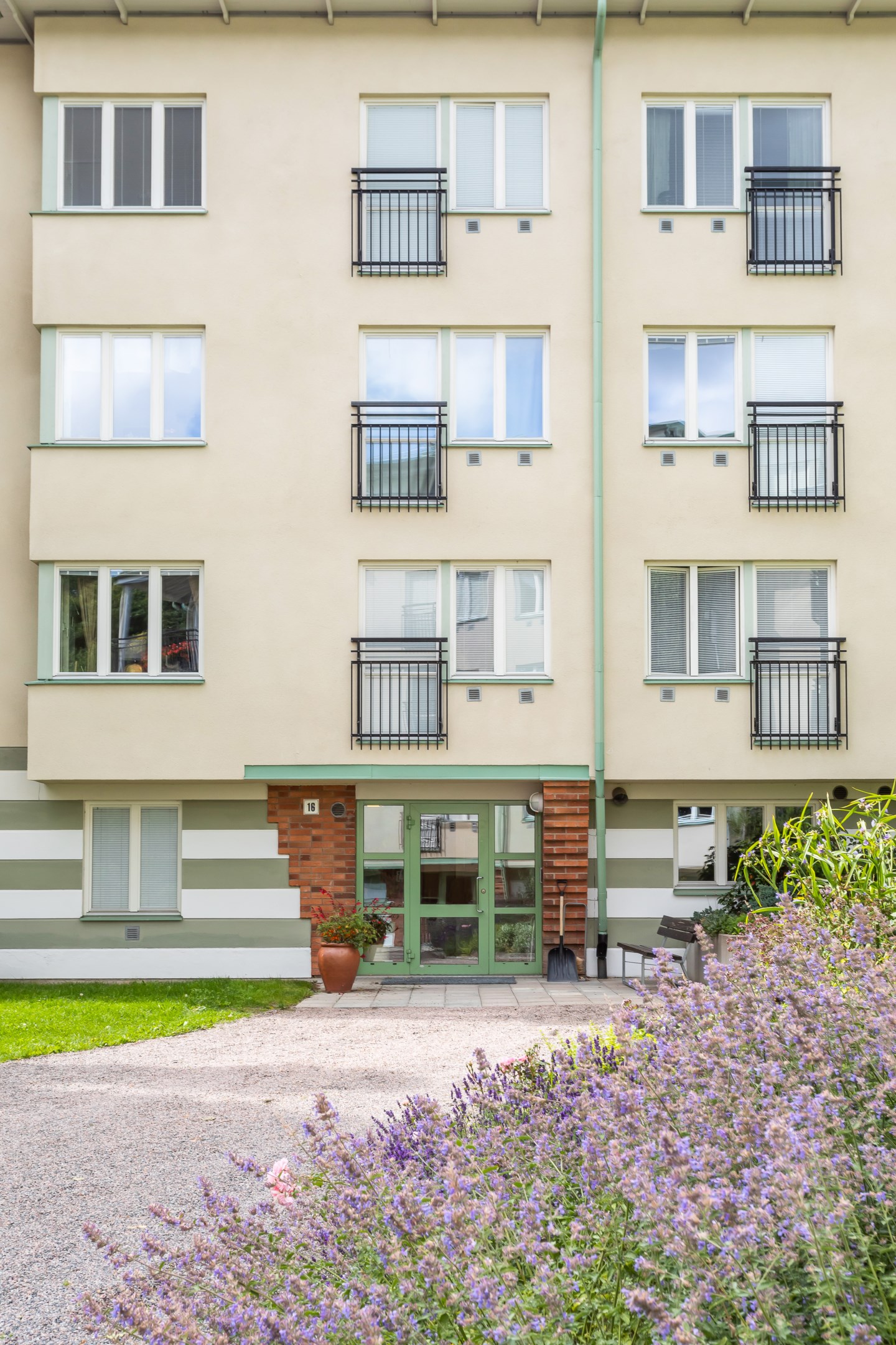 Bostadsbild från Eva Lagerwalls väg 16, Till salu i Ulleråker, Uppsala