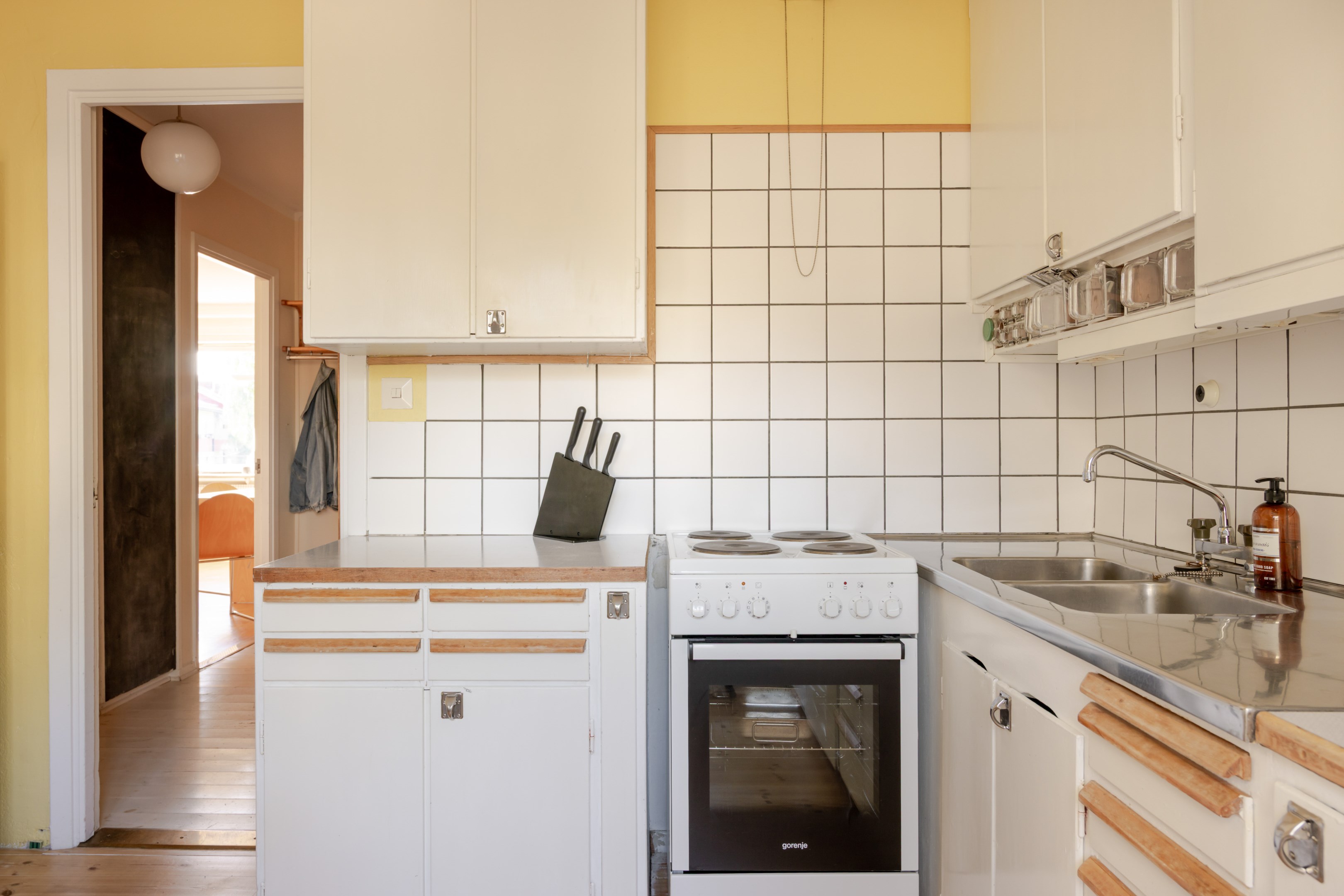 Bostadsbild från Kolbäcksgränd 1, 2 tr, Till salu i Bagarmossen, Stockholm