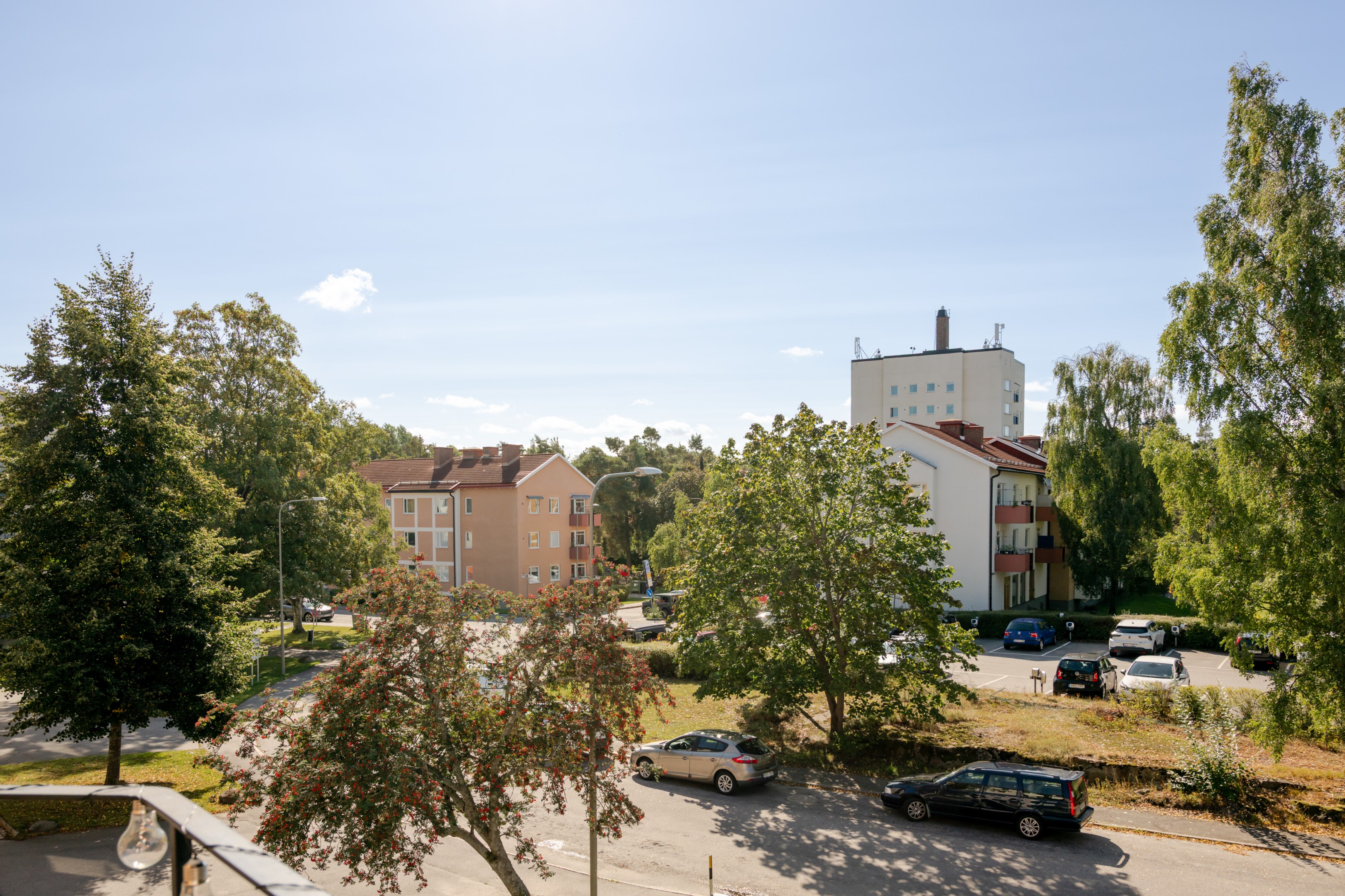 Bostadsbild från Kolbäcksgränd 1, 2 tr, Till salu i Bagarmossen, Stockholm