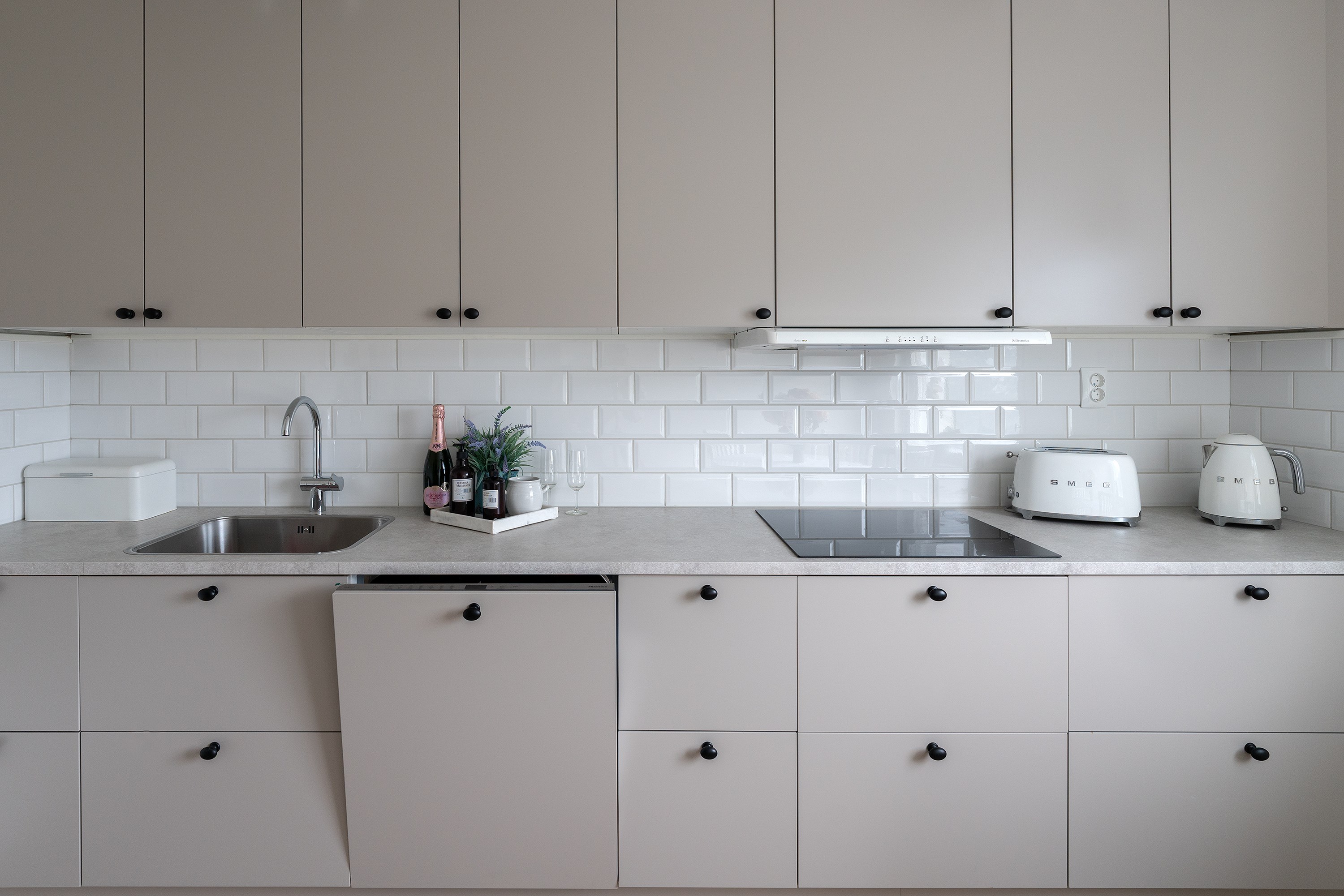 Bostadsbild från Tullingebergsvägen 44, Till salu i G:a Tullingeberg, Botkyrka