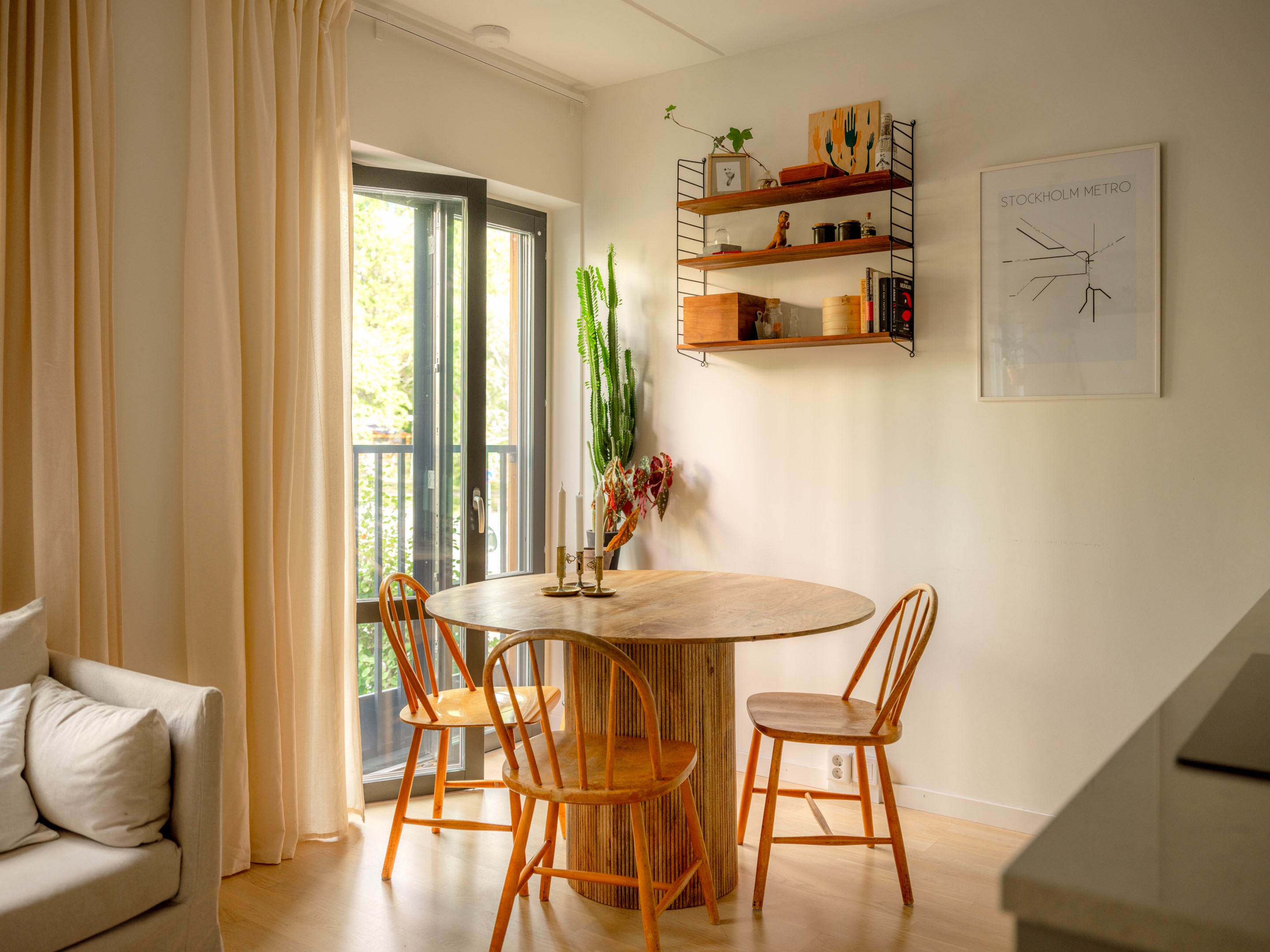 Bostadsbild från Cedergrensvägen 4, Kommande i Midsommarkransen, Stockholm