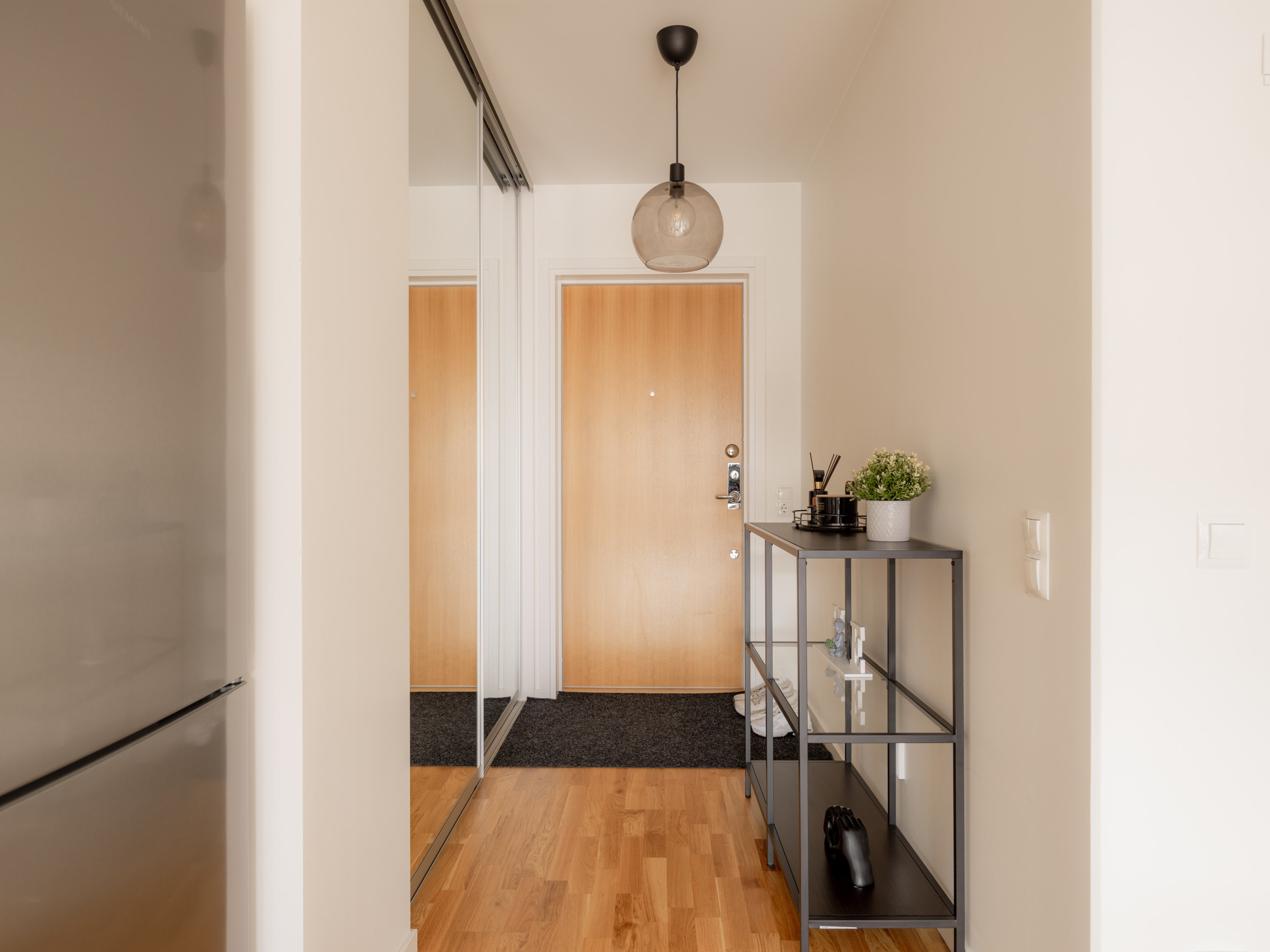 Bostadsbild från Sandalettgatan 18, Till salu i Älvsjöstaden, Stockholm