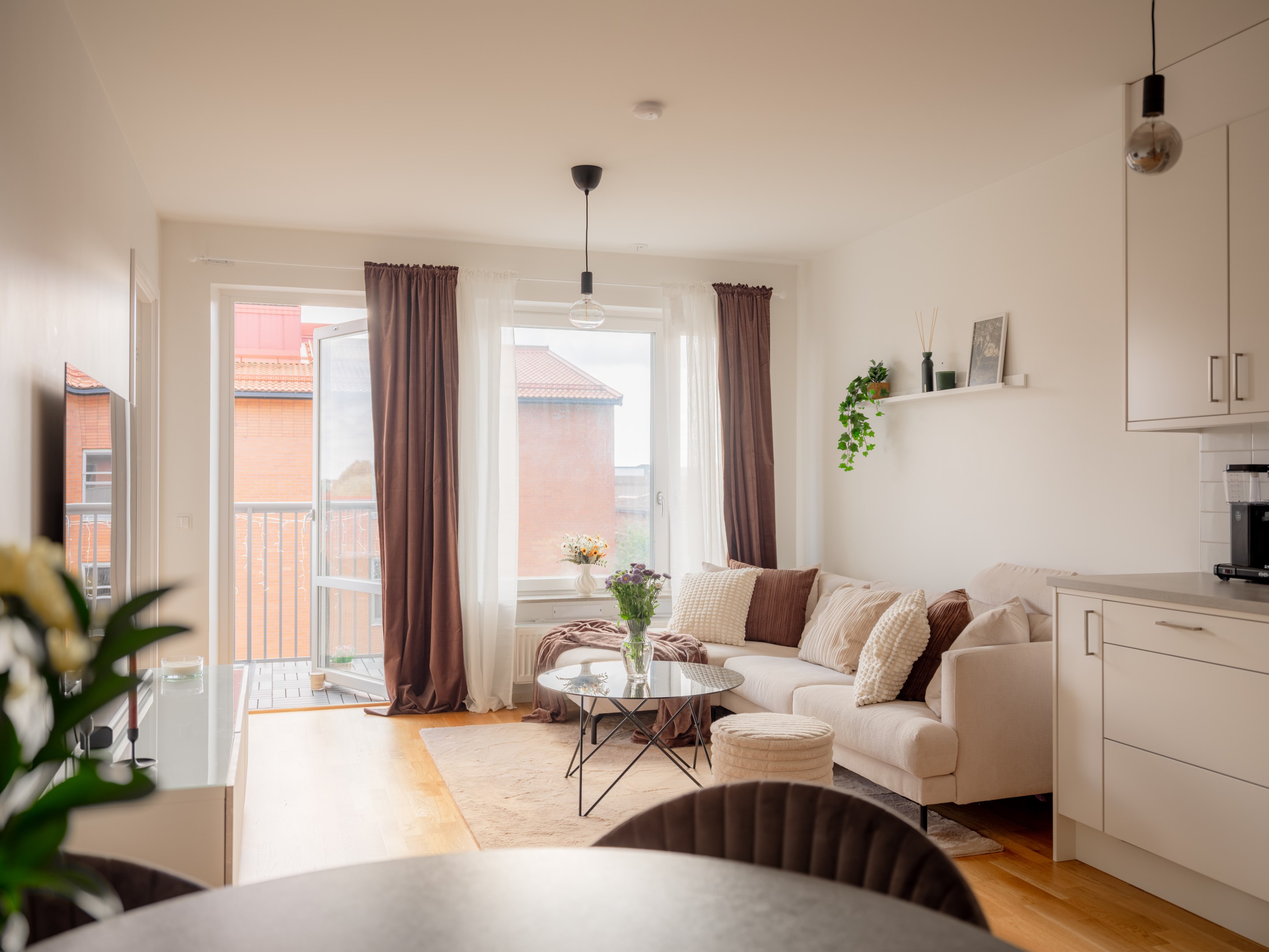 Bostadsbild från Sandalettgatan 18, Till salu i Älvsjöstaden, Stockholm