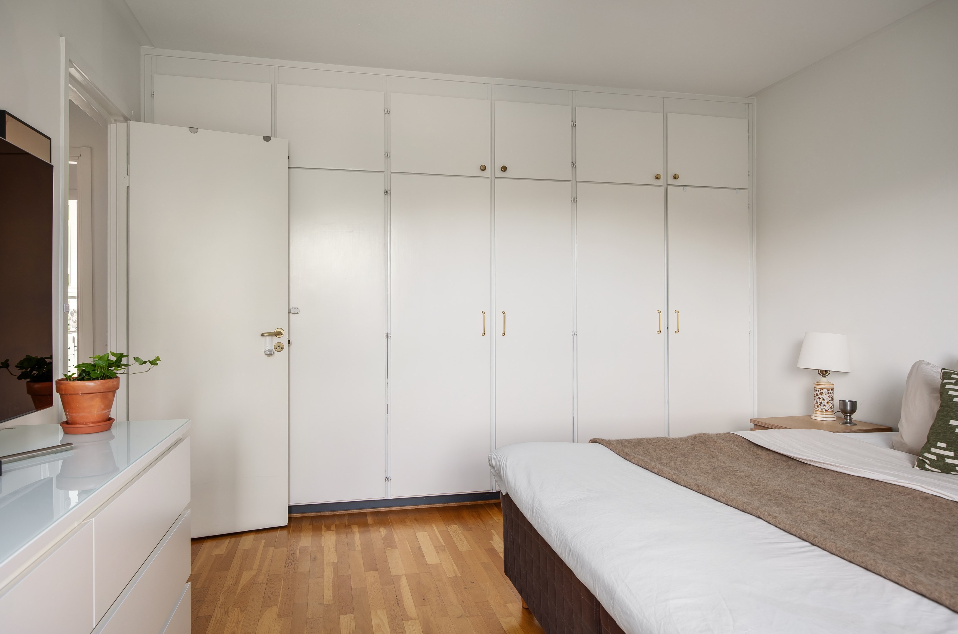 Bostadsbild från Vinterbrinksvägen 51, 2tr, Till salu i Igelbodaplatån - Saltsjöbaden, Nacka