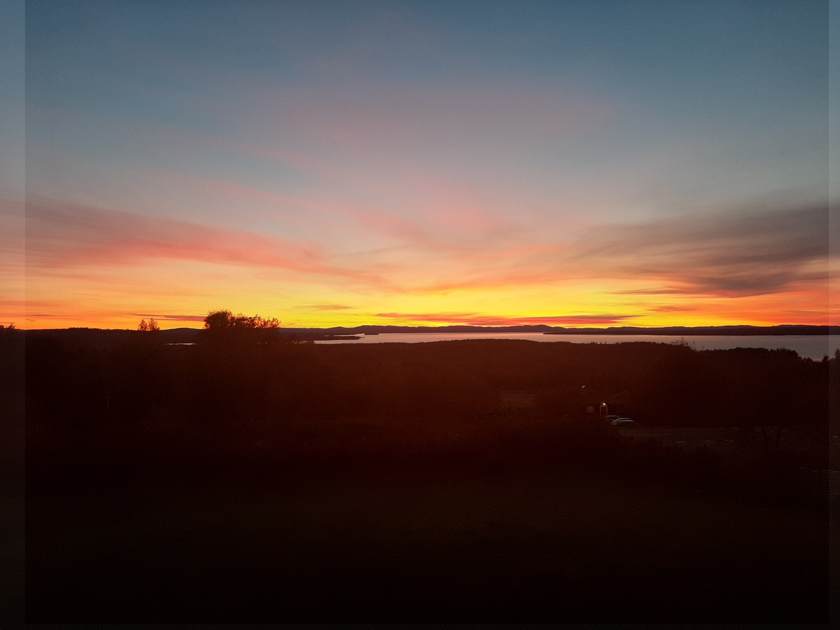 Magisk solnedgång Säljarens bild