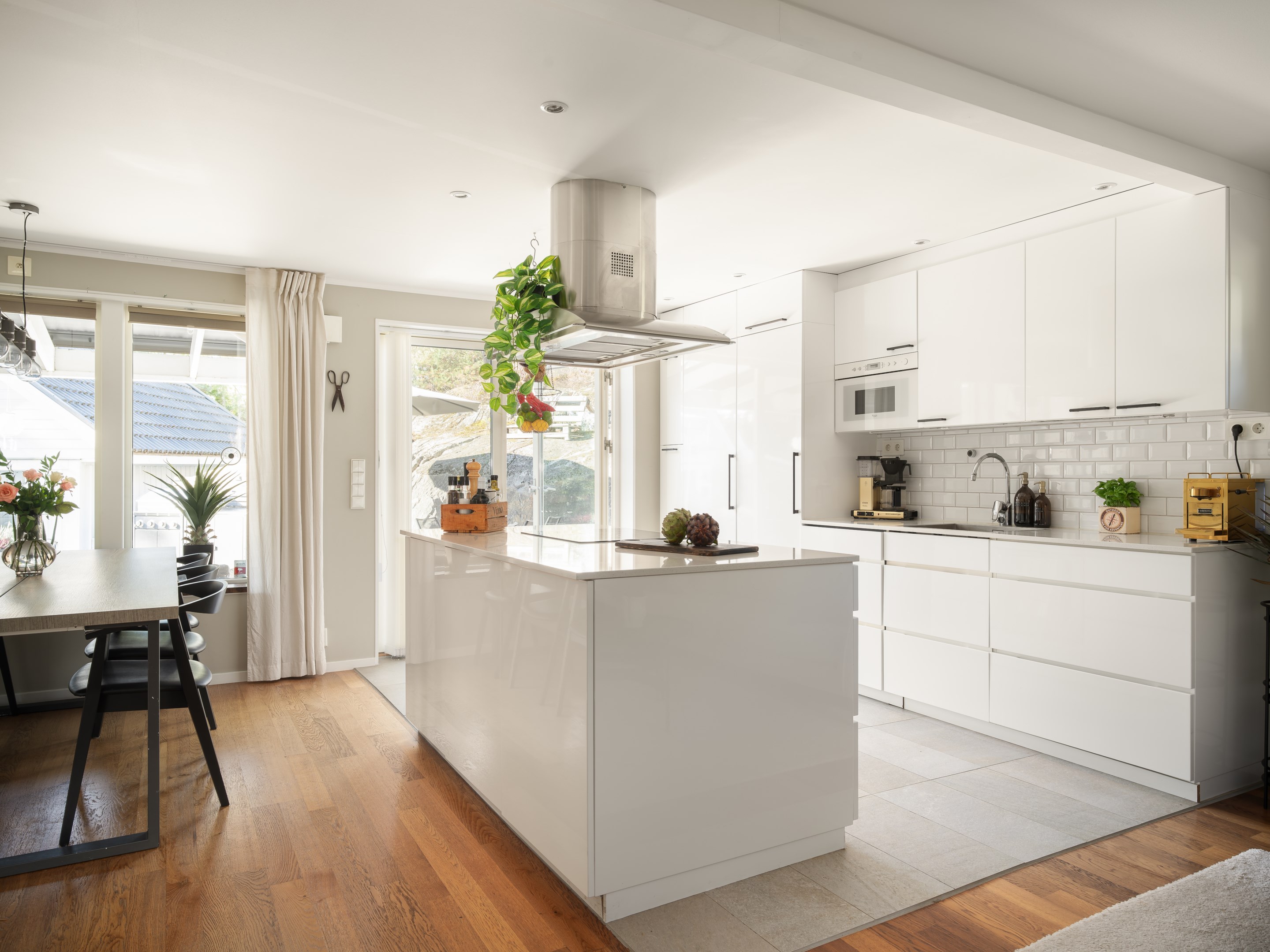 Bostadsbild från Solbrinken 13, Till salu i Gustavsvik, Nacka