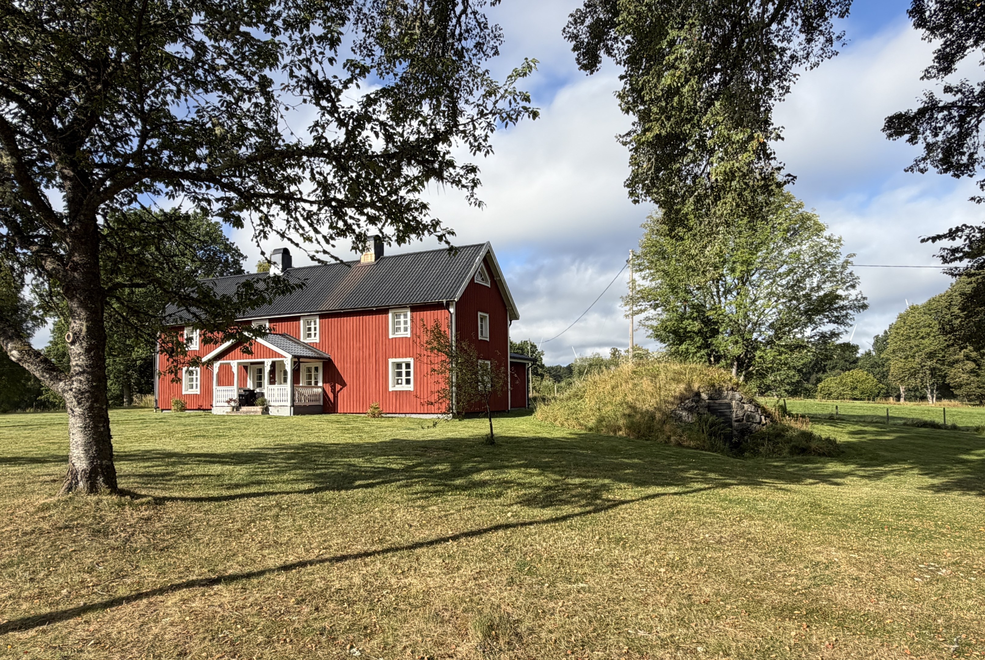 Huset samt jordkällaren