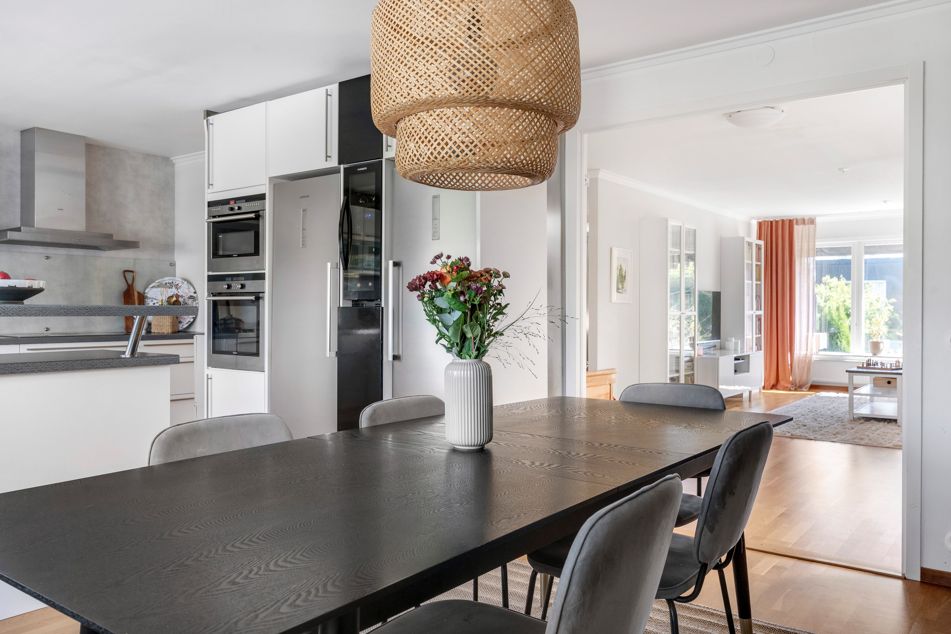 Bostadsbild från Stackmästarvägen 6, Till salu i Valsätra, Uppsala