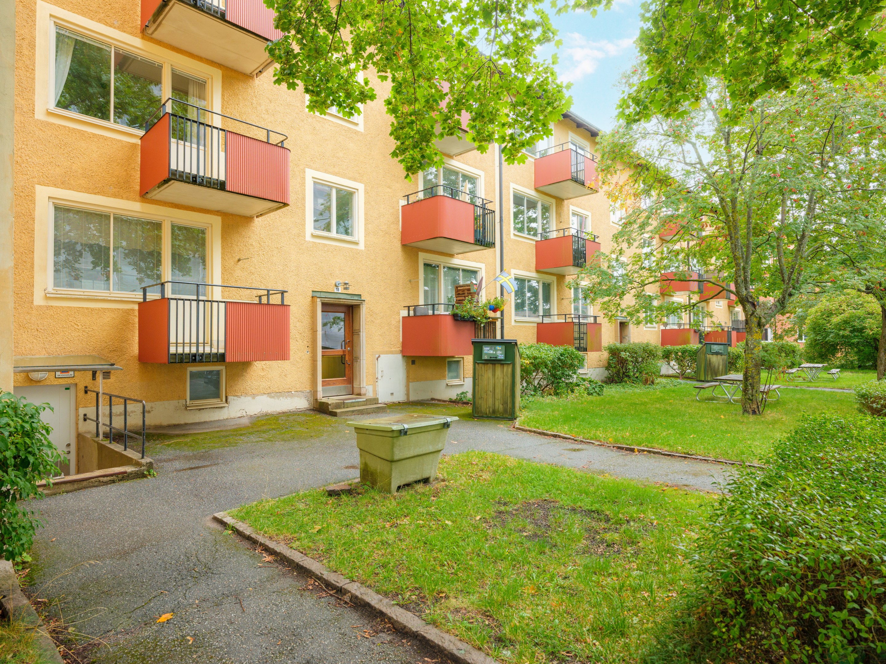 Bostadsbild från Riksdalervägen 18, Kommande i Hägerstensåsen, Stockholm